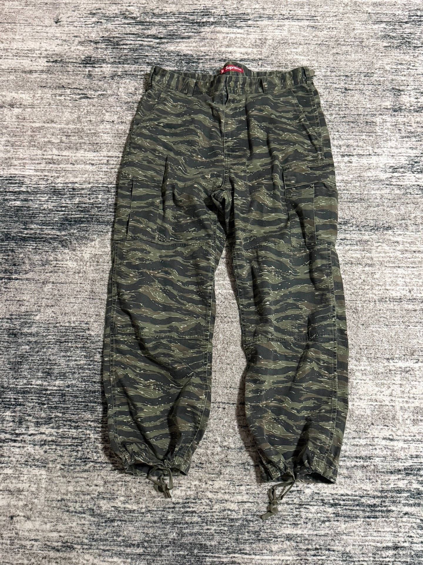 Supreme Supreme 24SS Tiger Camo Cargo Pants Size US 36 / EU 52 - 2 Thumbnail