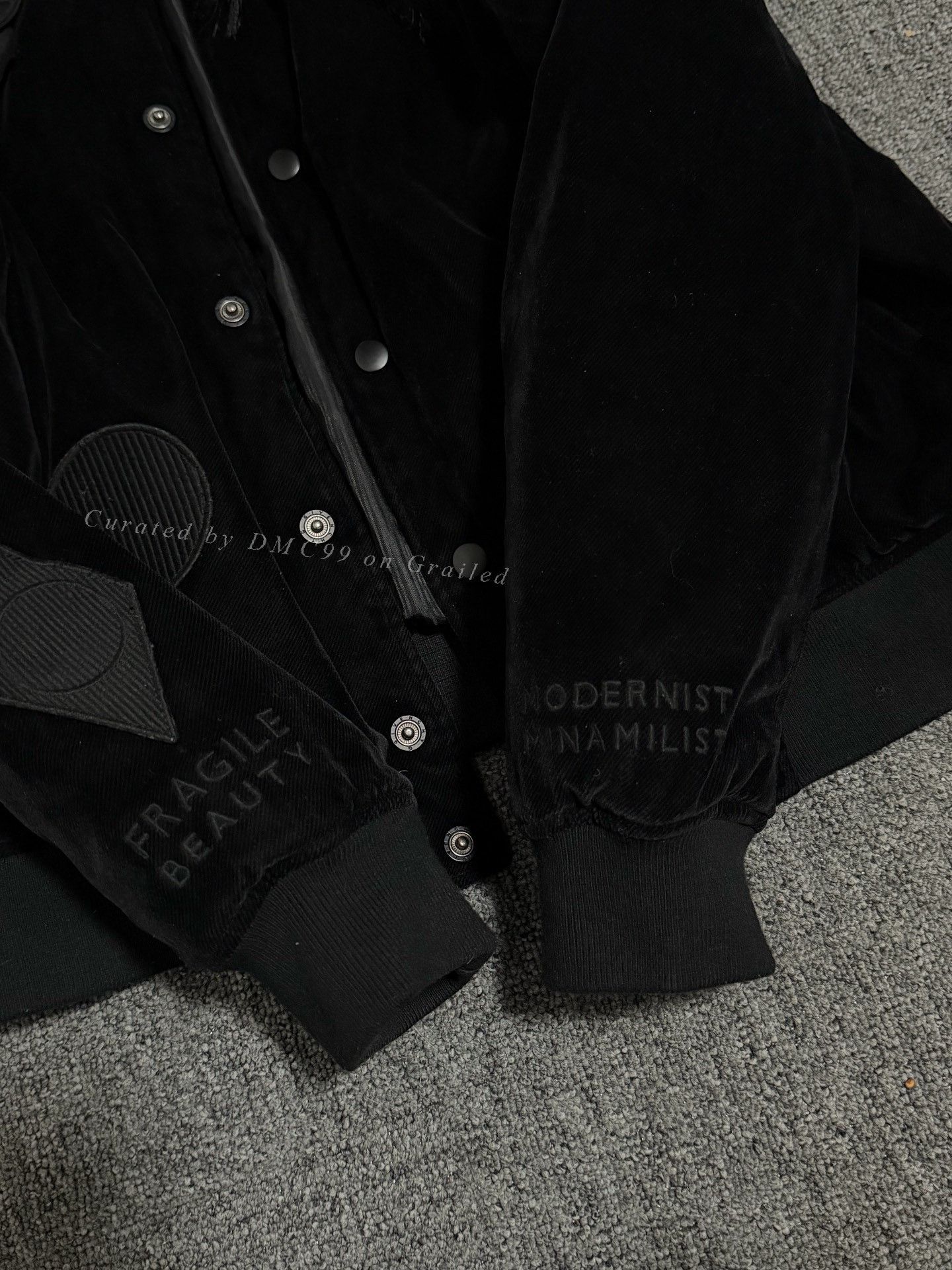 Givenchy Givenchy Medal Tassel Velvet Jacket Size US M / EU 48-50 / 2 - 4 Thumbnail
