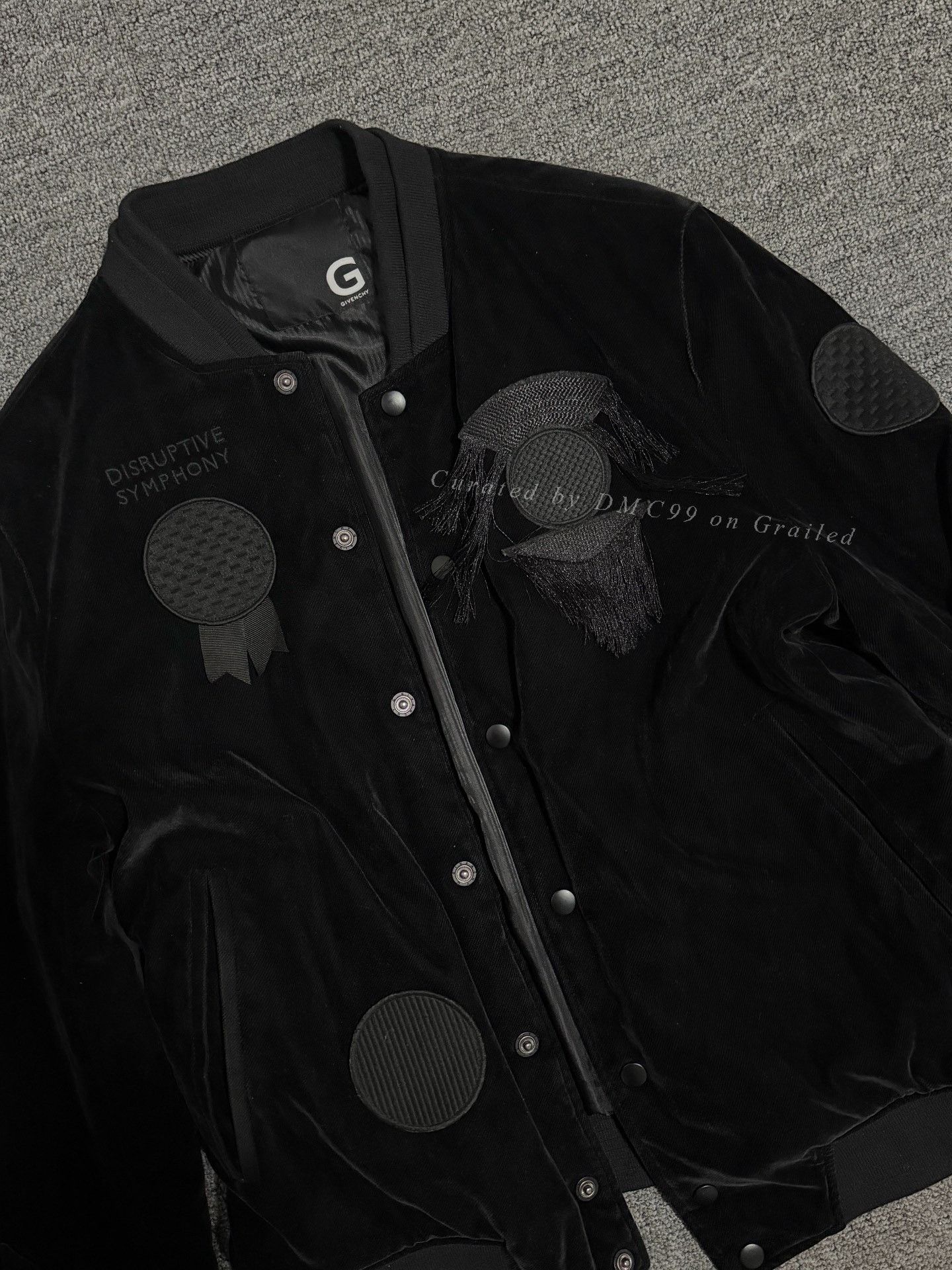 Givenchy Givenchy Medal Tassel Velvet Jacket Size US M / EU 48-50 / 2 - 3 Thumbnail