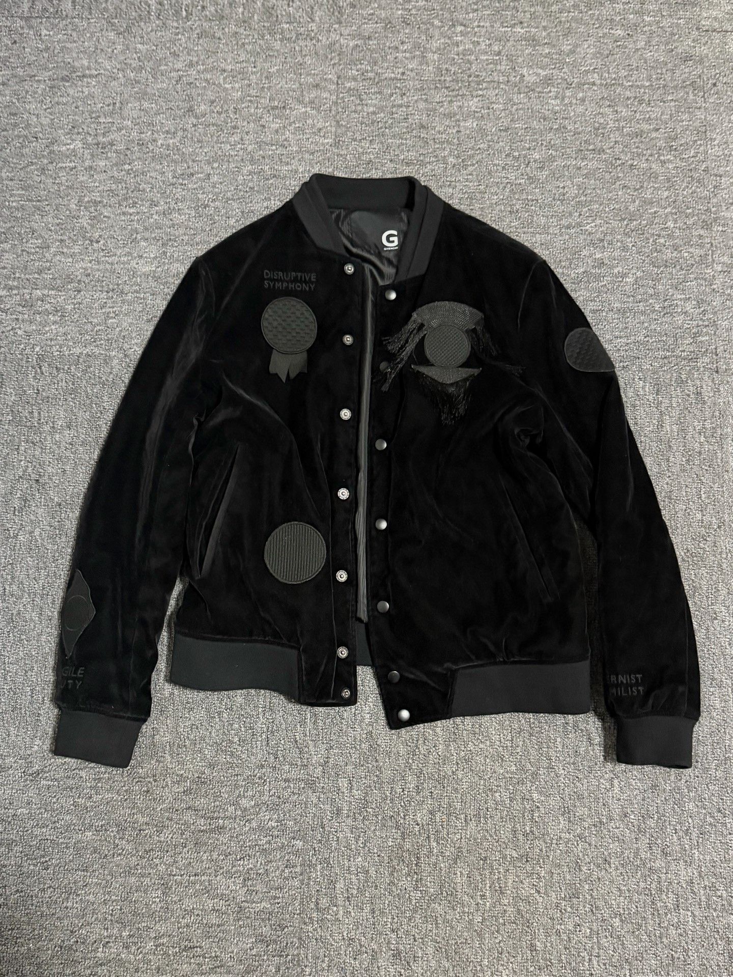 Givenchy Givenchy Medal Tassel Velvet Jacket Size US M / EU 48-50 / 2 - 2 Thumbnail