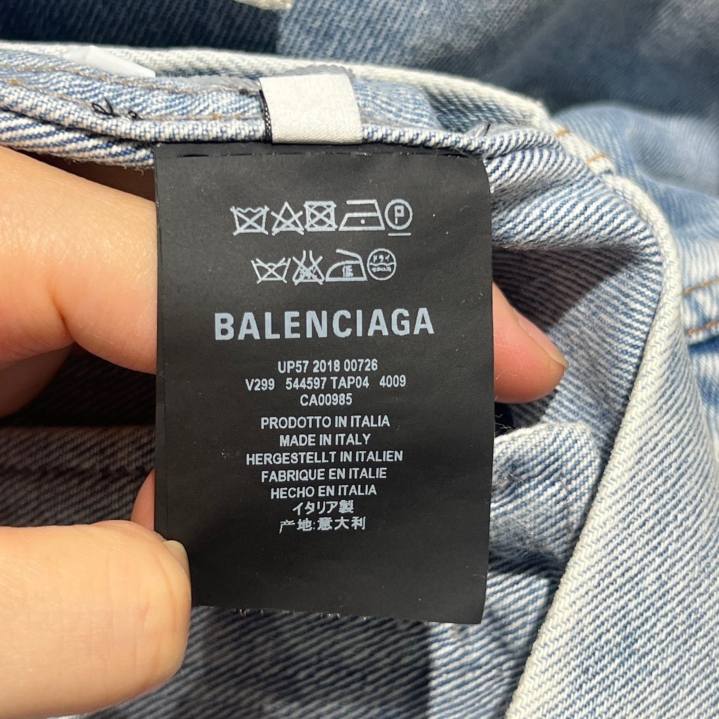 Balenciaga Balenciaga Rainbow Flag Denim Jacket Size 36 Size XS / US 0-2 / IT 36-38 - 4 Thumbnail