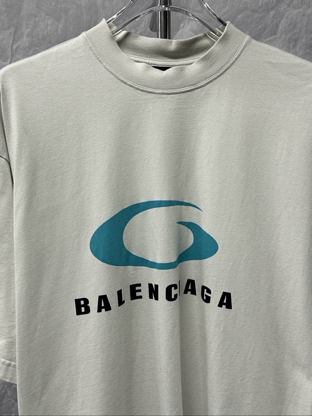 Balenciaga Balenciaga Logo Print T-Shirt Size L Size US L / EU 52-54 / 3 - 8 Thumbnail