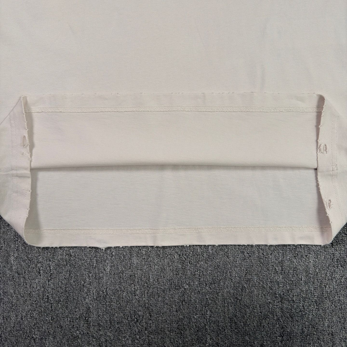 Balenciaga Balenciaga Logo Print T-Shirt Size S Size US S / EU 44-46 / 1 - 6 Thumbnail