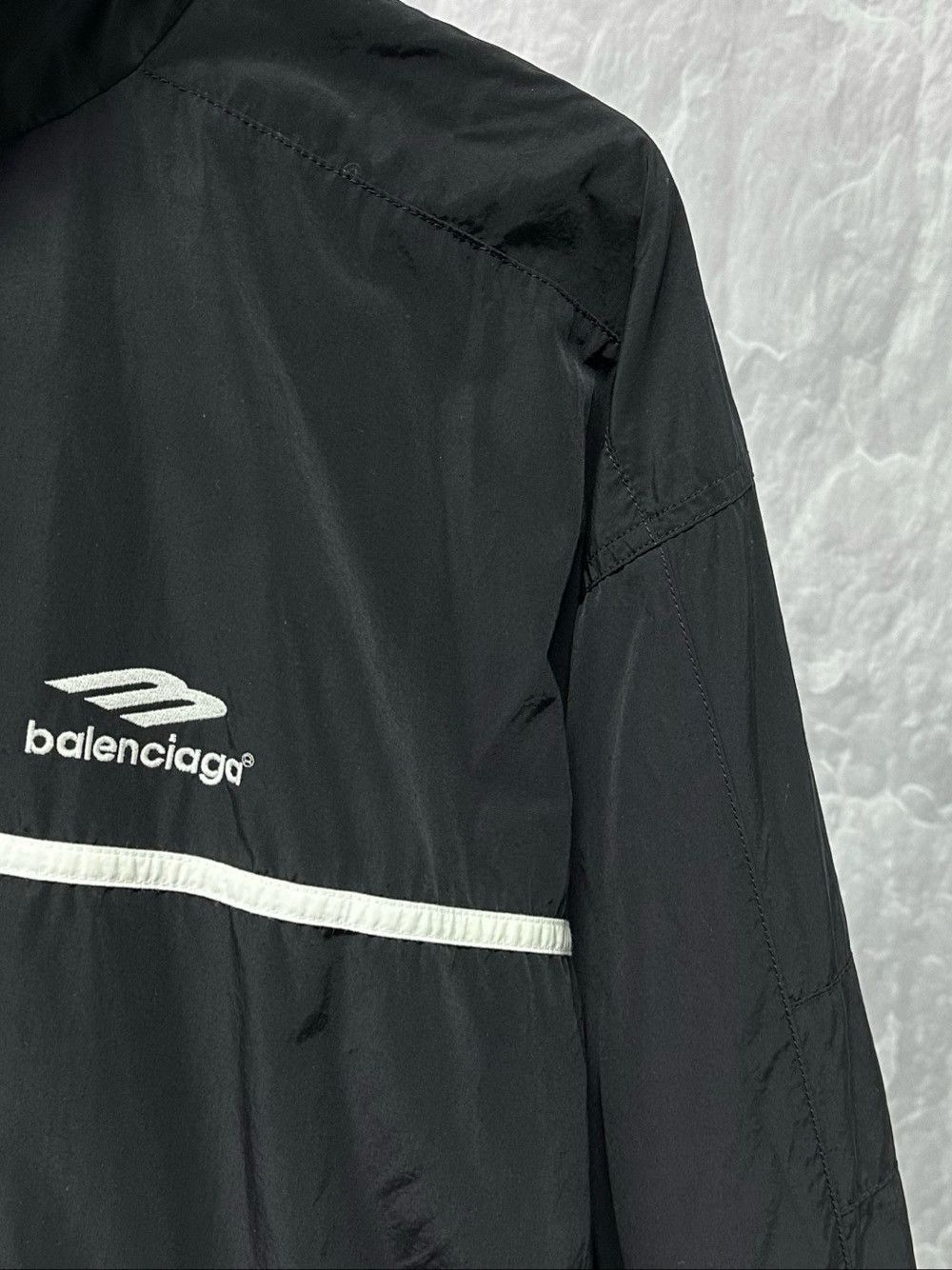 Balenciaga Balenciaga Logo Track Jacket Size XXS Size US XXS / EU 40 - 6 Thumbnail