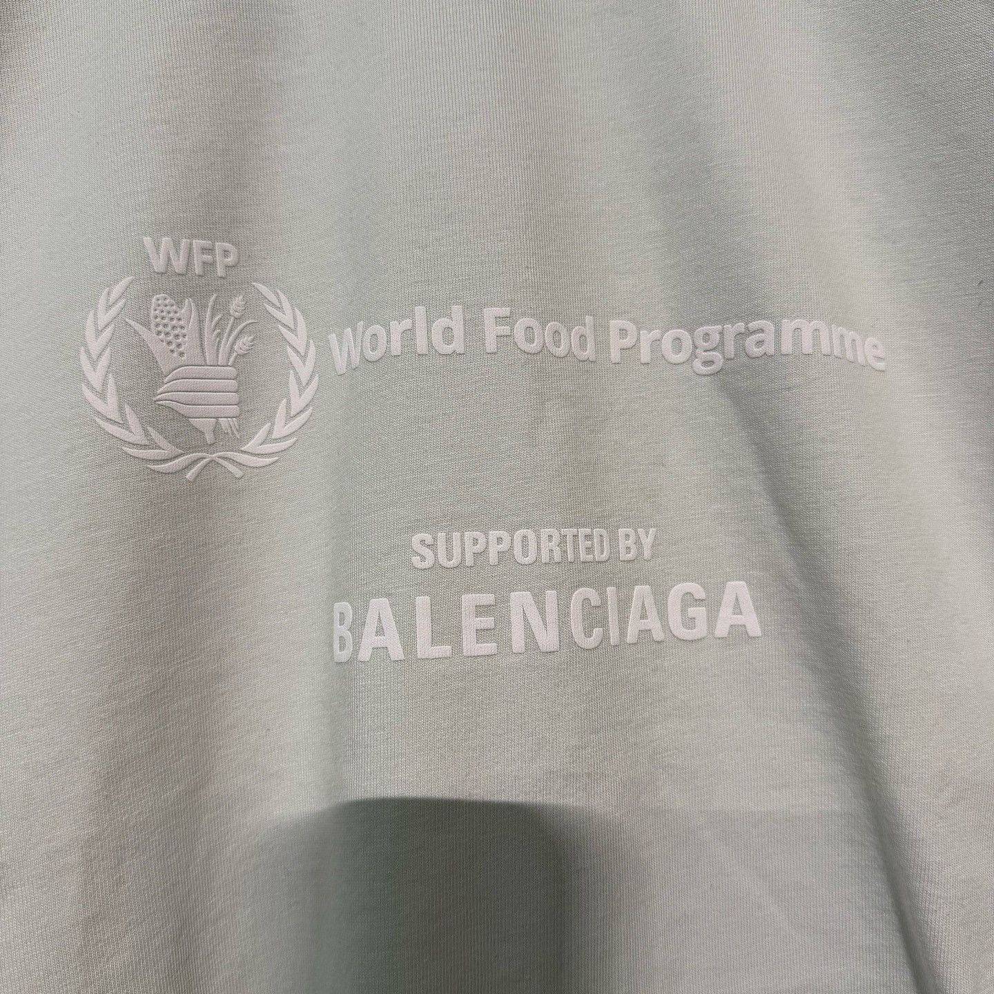 Balenciaga Balenciaga WFP Logo T-Shirt Size M Size US M / EU 48-50 / 2 - 5 Thumbnail