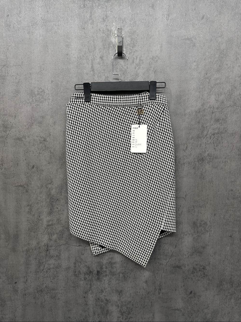 Balenciaga Balenciaga Houndstooth Mini Skirt Size 34 Size 24" / US 00 / IT 34 - 2 Thumbnail