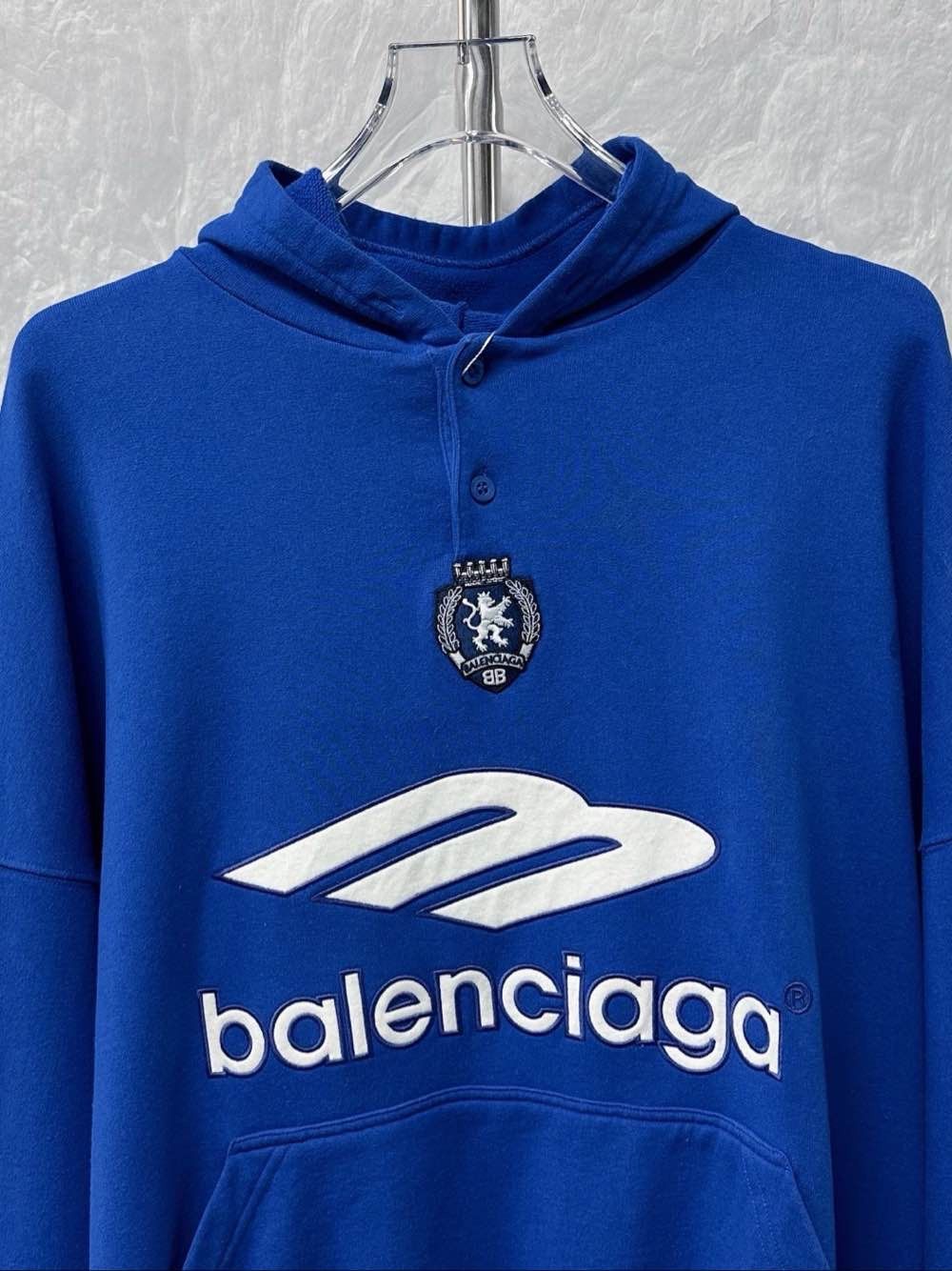 Balenciaga Balenciaga Football Logo Hoodie Size XS Size US XS / EU 42 / 0 - 8 Thumbnail