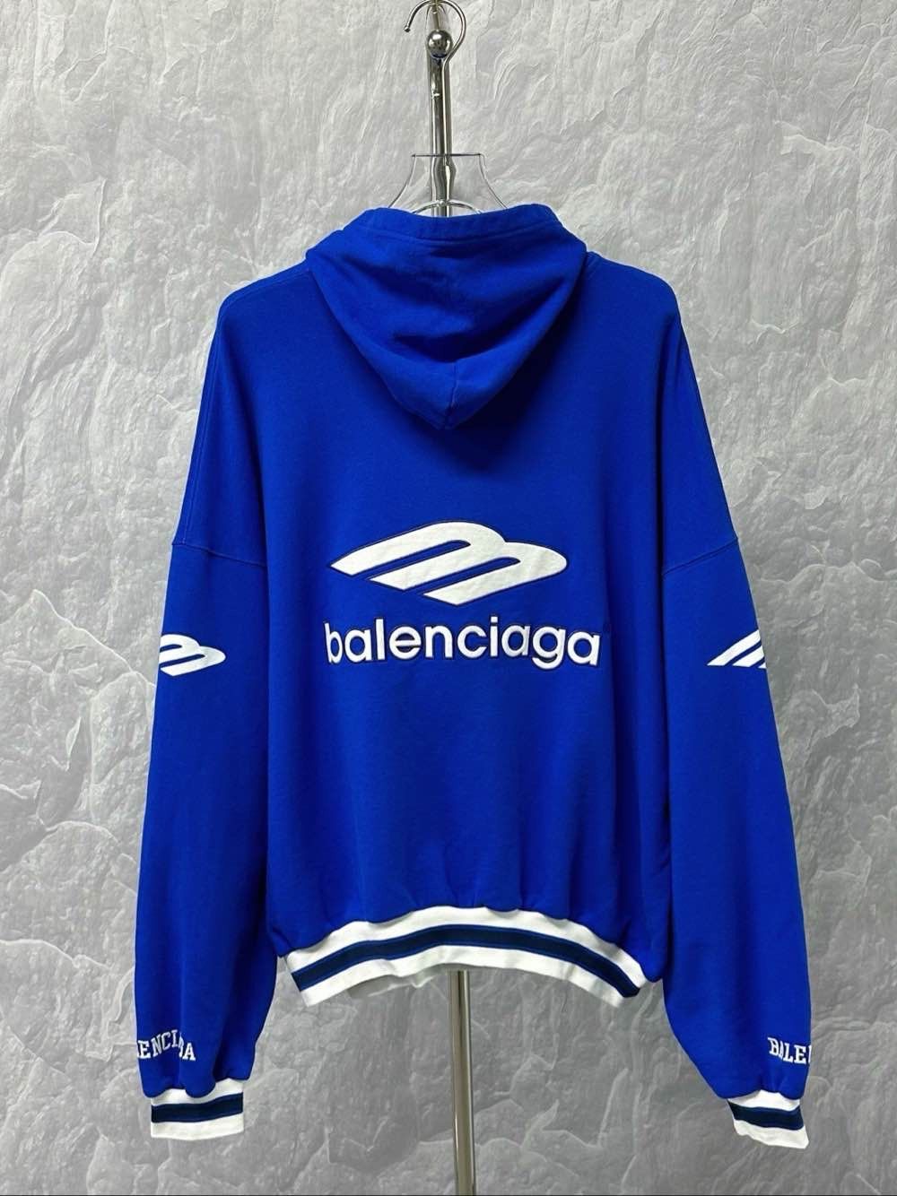 Balenciaga Balenciaga Football Logo Hoodie Size XS Size US XS / EU 42 / 0 - 2 Thumbnail