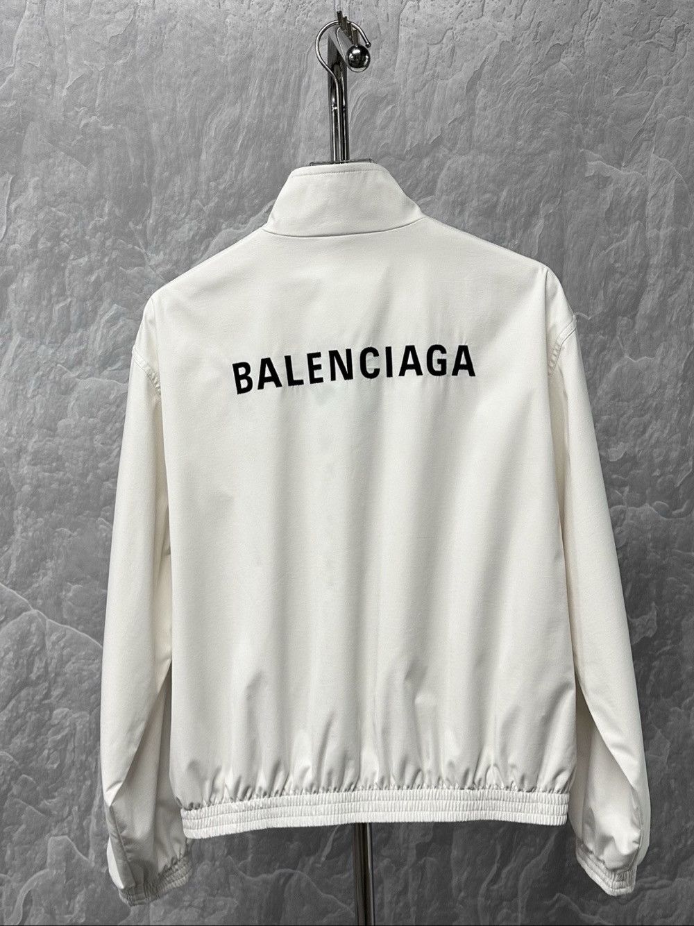 Balenciaga Balenciaga Logo Light Jacket Size L Size US M / EU 48-50 / 2 - 2 Thumbnail