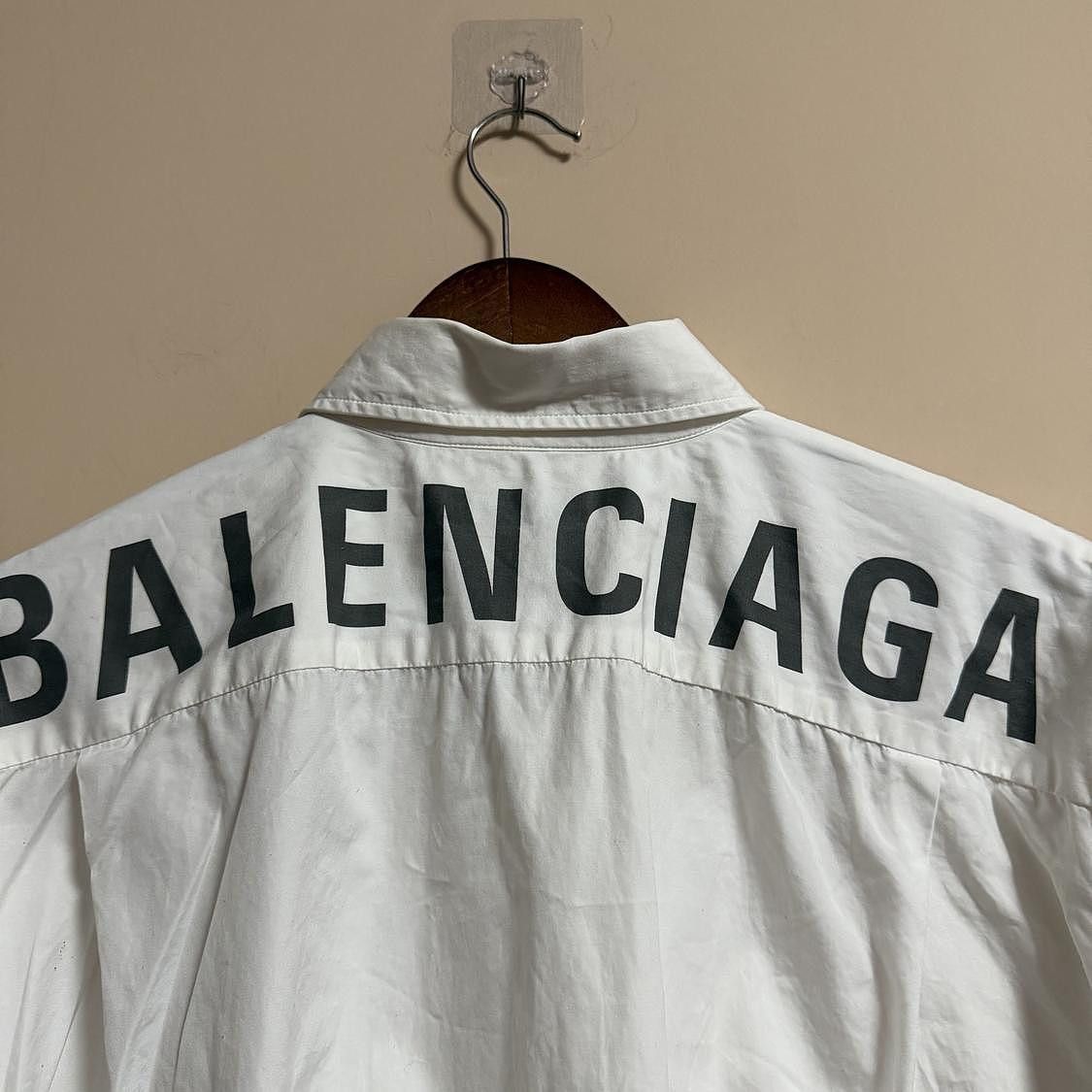 Balenciaga Balenciaga Back Logo Button Up Shirt Size S Size US S / EU 44-46 / 1 - 5 Thumbnail
