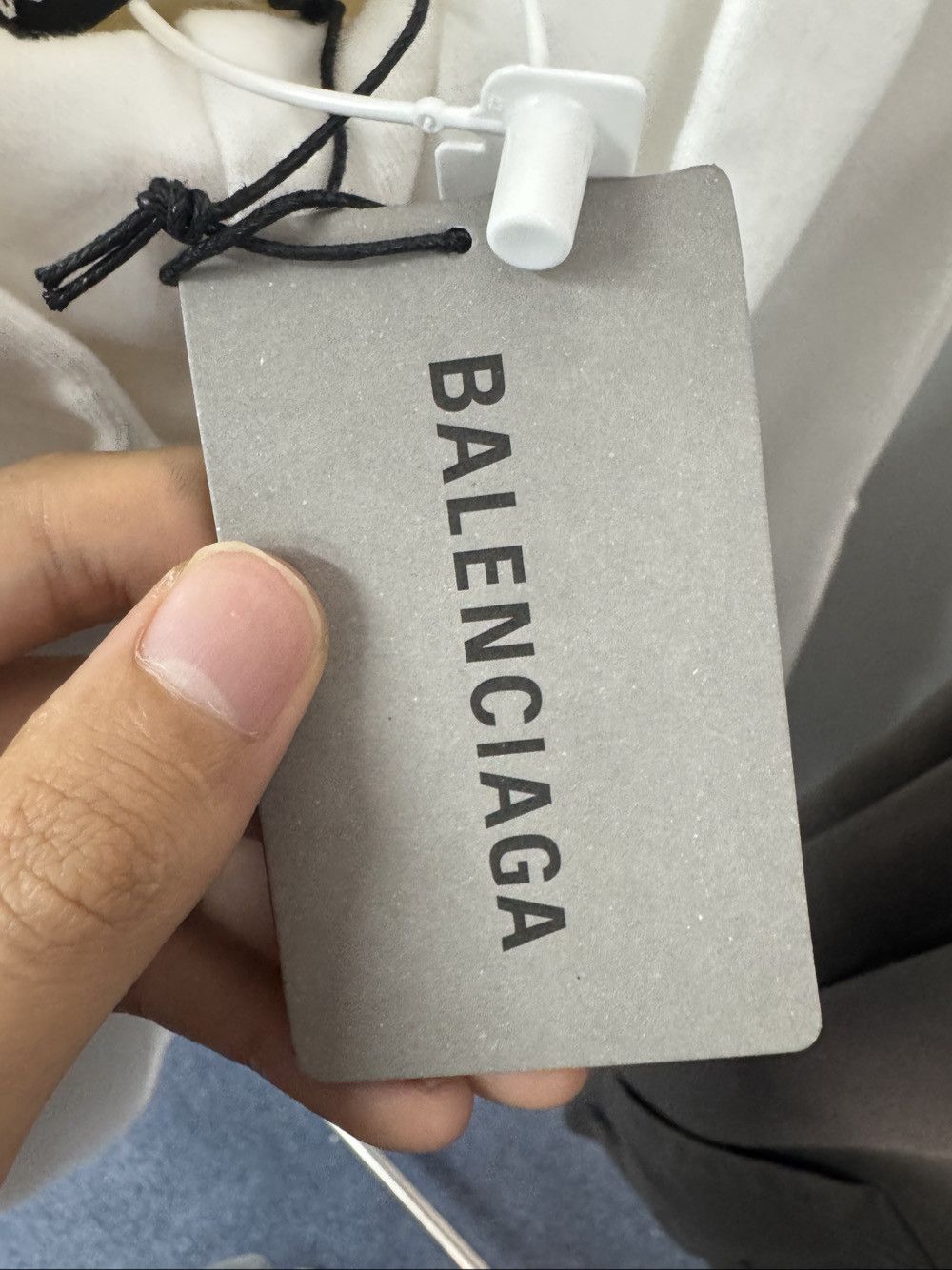 Balenciaga Balenciaga Pride Rainbow Logo Hoodie Size XXS Size US XXS / EU 40 - 5 Thumbnail