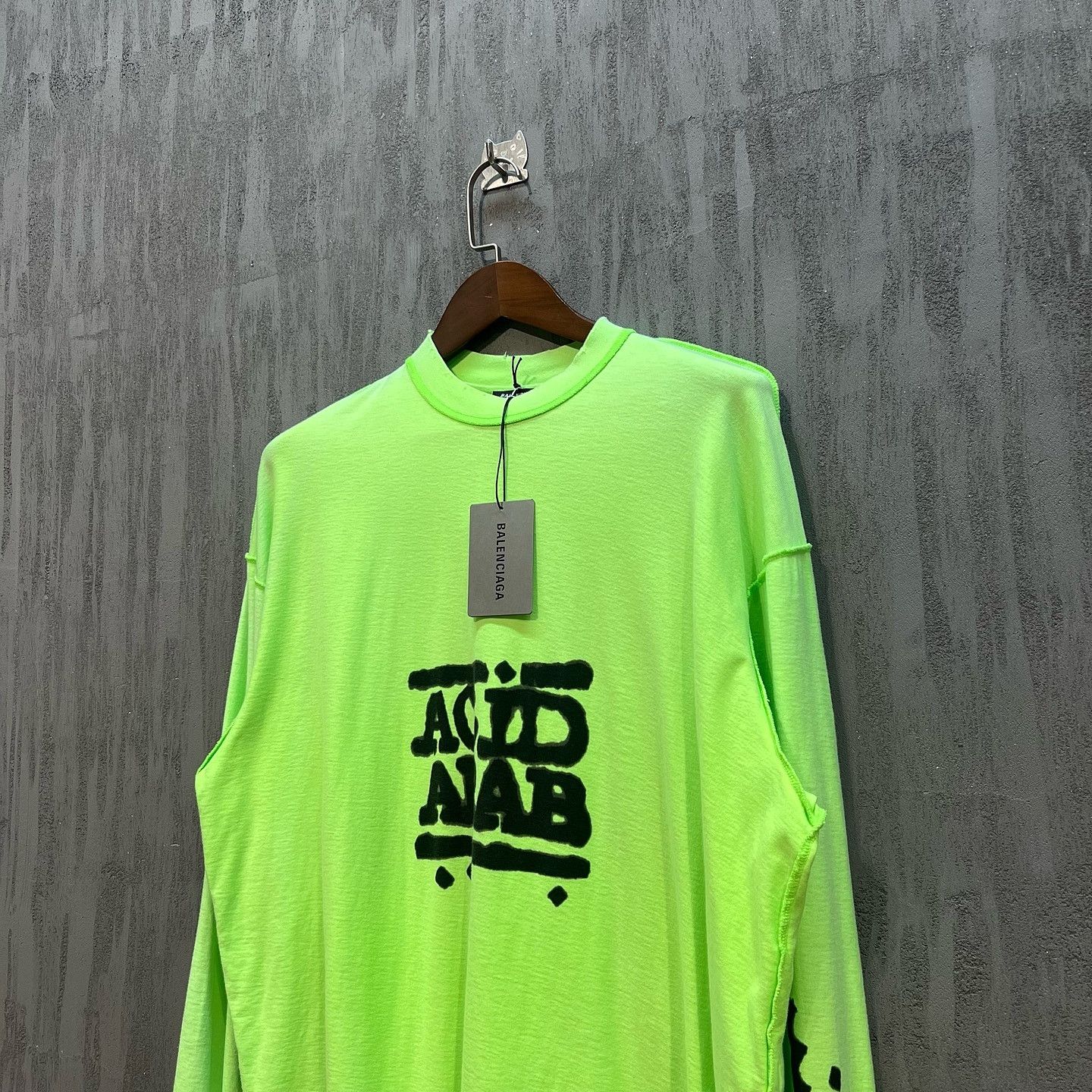 Balenciaga Balenciaga Acid Arab Long Sleeve T-Shirt Size L Size US L / EU 52-54 / 3 - 7 Thumbnail