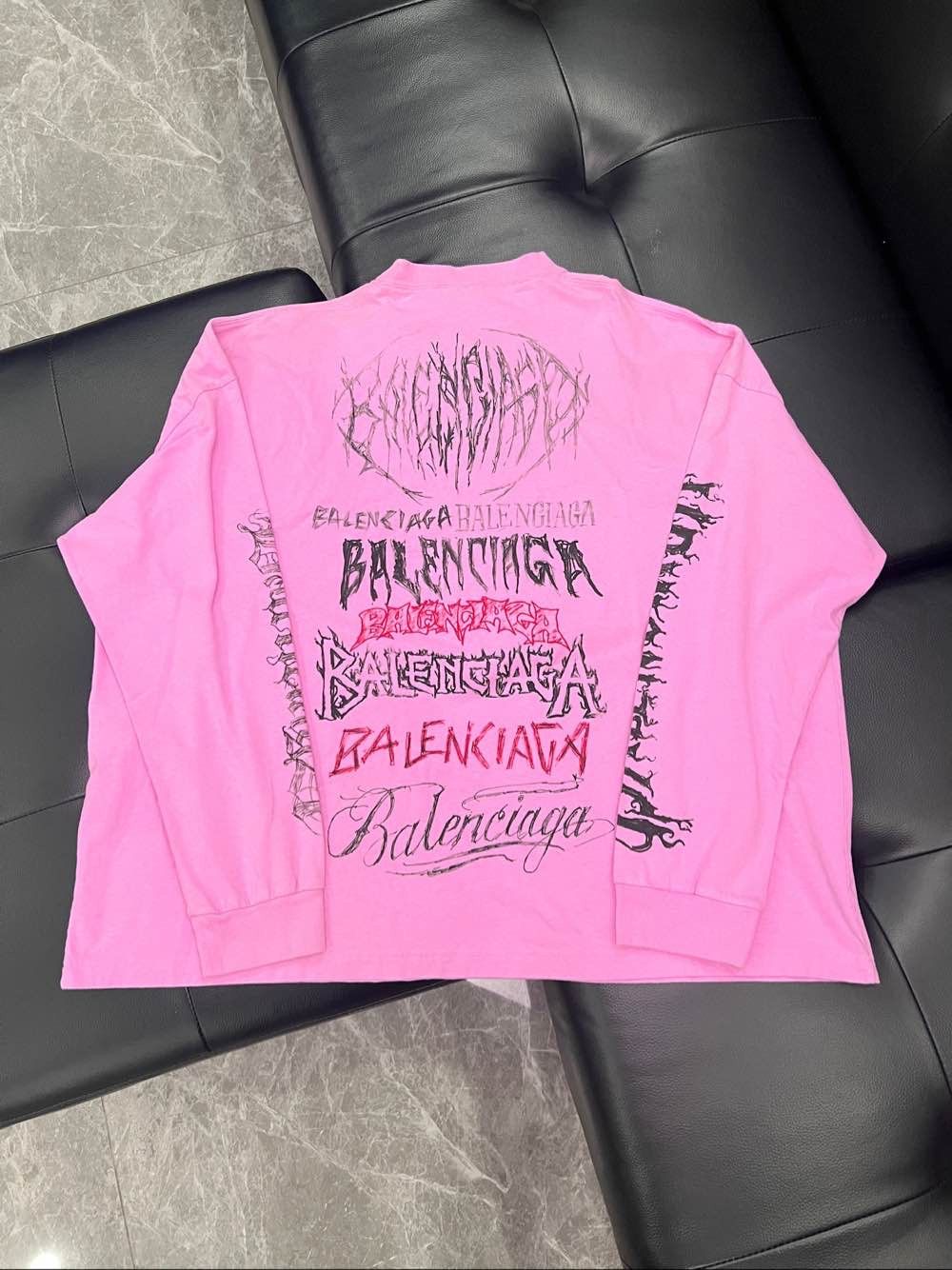 Balenciaga Balenciaga Graphic Print Long Sleeve T-Shirt US XL Size US XL / EU 56 / 4 - 2 Thumbnail
