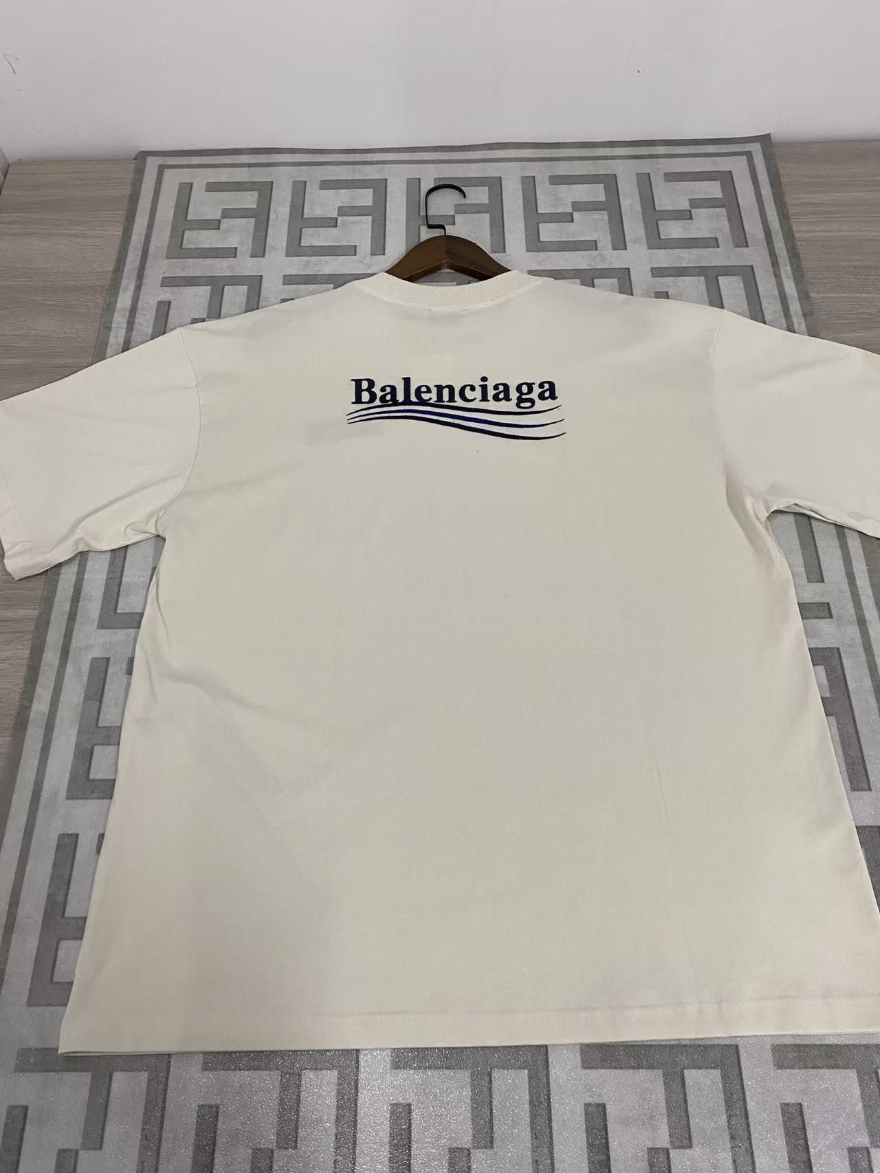 Balenciaga Balenciaga Political Campaign T-Shirt Size S Size S / US 4 / IT 40 - 2 Thumbnail
