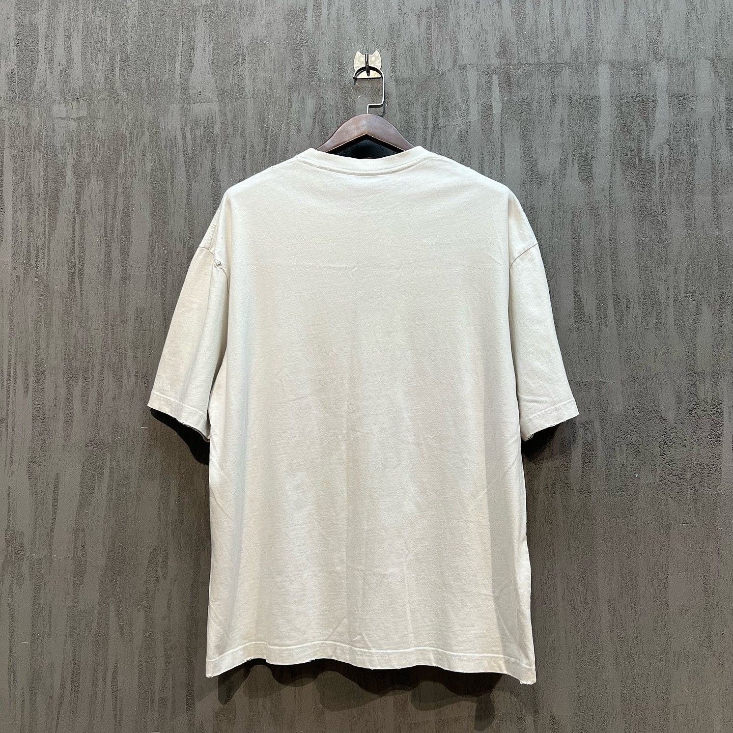 Balenciaga Balenciaga WFP Graphic Logo T-Shirt Size L Size US L / EU 52-54 / 3 - 2 Thumbnail