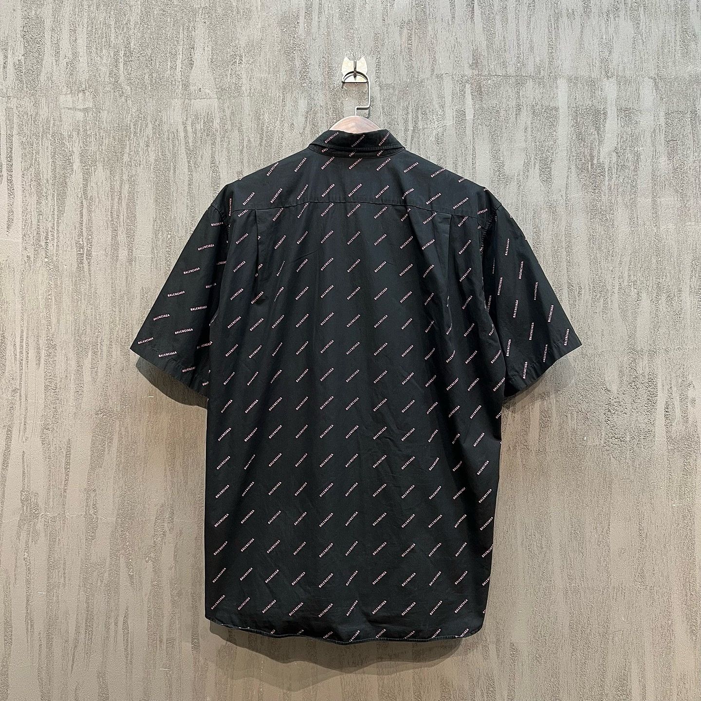 Balenciaga Balenciaga All Over Logo Short Sleeve Shirt Size M Size US M / EU 48-50 / 2 - 2 Thumbnail