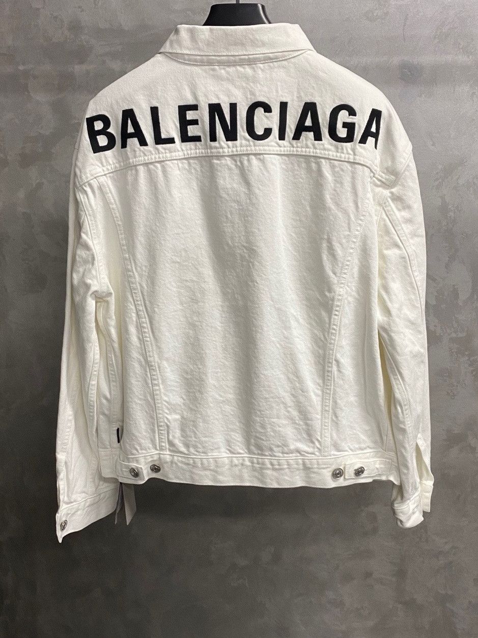 Balenciaga Balenciaga Back Logo Denim Jacket Size 44 Size US S / EU 44-46 / 1 - 2 Thumbnail