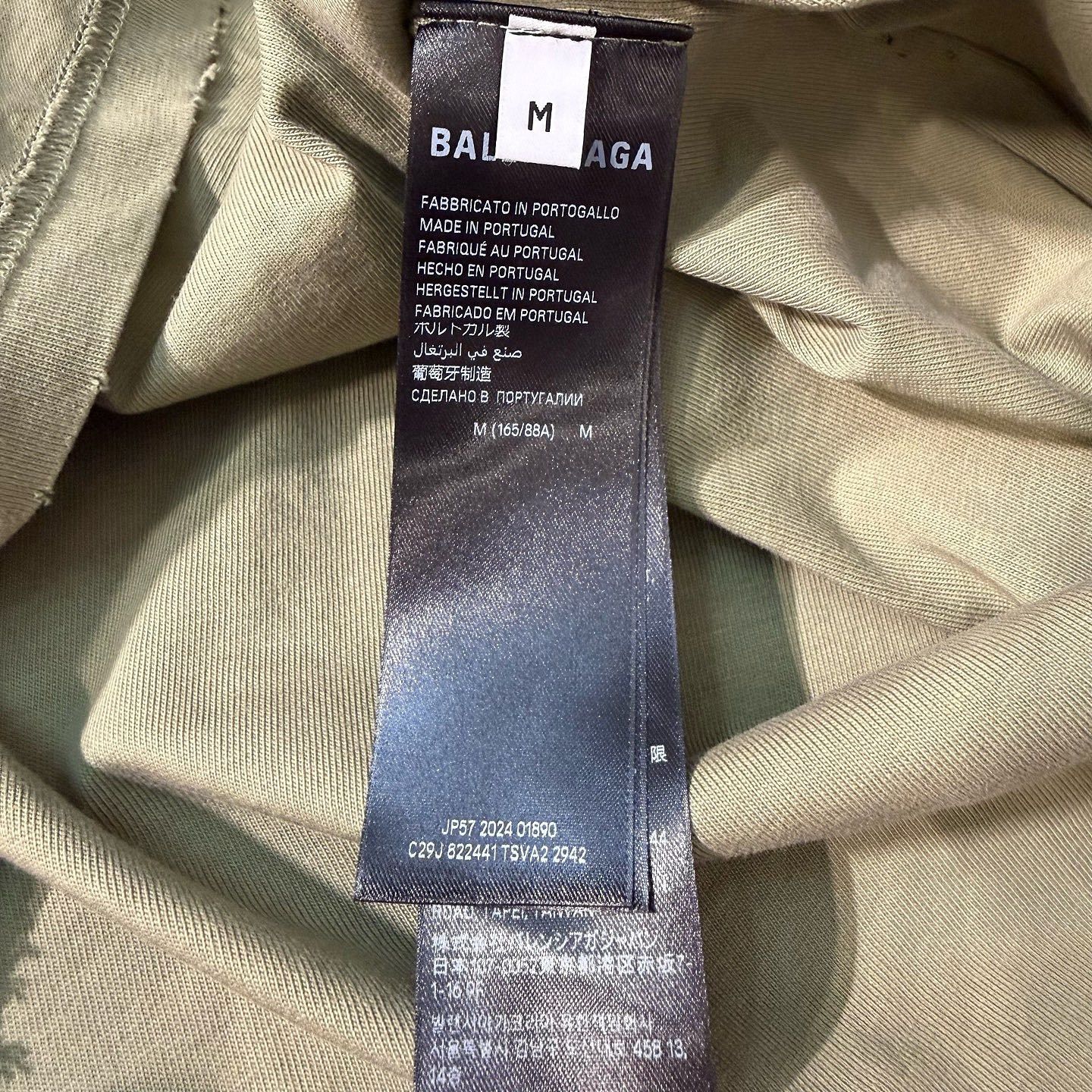 Balenciaga Balenciaga Distressed Logo T-Shirt Size M Size US M / EU 48-50 / 2 - 4 Thumbnail