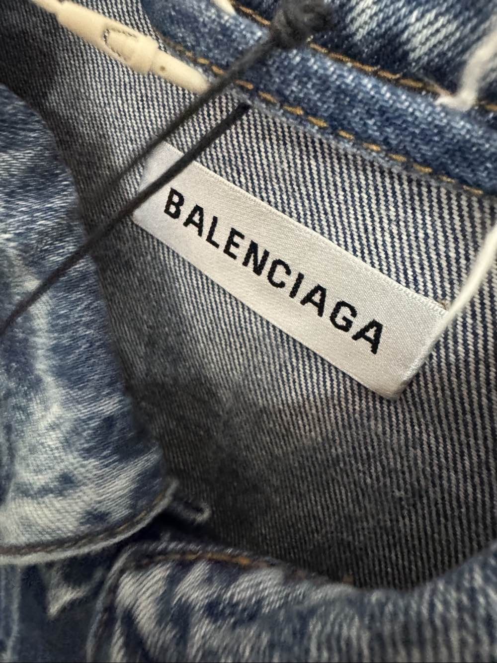 Balenciaga Balenciaga Logo Denim Jacket Size 36 Size US S / EU 44-46 / 1 - 3 Thumbnail