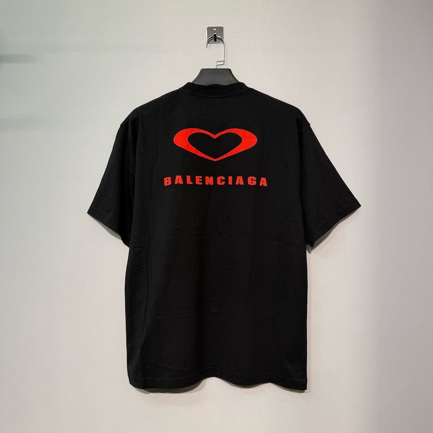 Balenciaga Balenciaga Red Heart Embroidery T-Shirt Size S Size US S / EU 44-46 / 1 - 2 Thumbnail