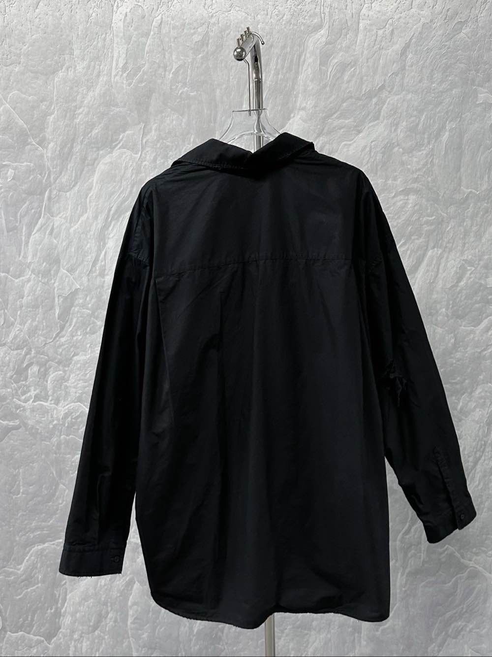 Balenciaga Balenciaga Distressed Cotton Button-Up Shirt Size 2 Size US M / EU 48-50 / 2 - 2 Thumbnail