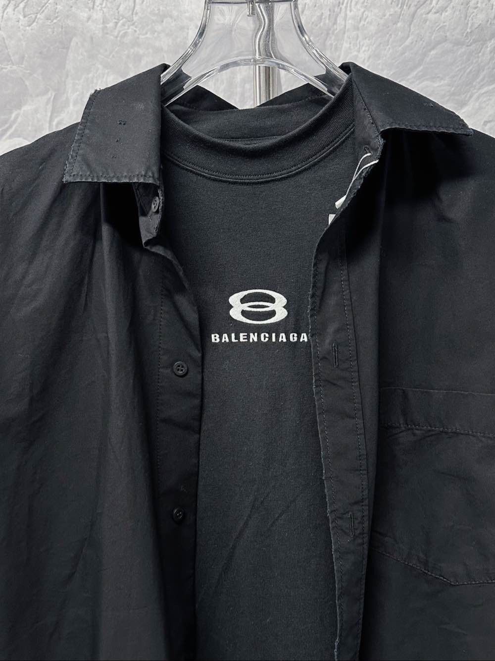 Balenciaga Balenciaga Distressed Cotton Button-Up Shirt Size 2 Size US M / EU 48-50 / 2 - 8 Thumbnail