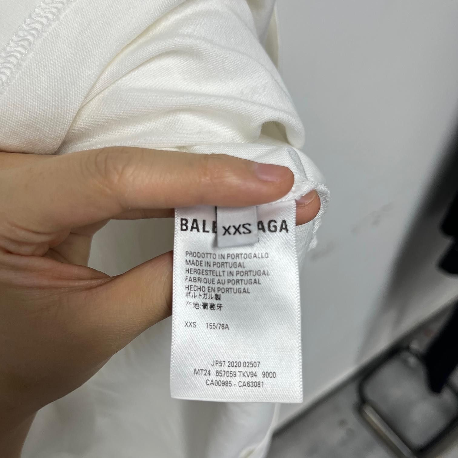 Balenciaga Balenciaga Earth Graphic T-Shirt Size XXS Size US XXS / EU 40 - 4 Thumbnail