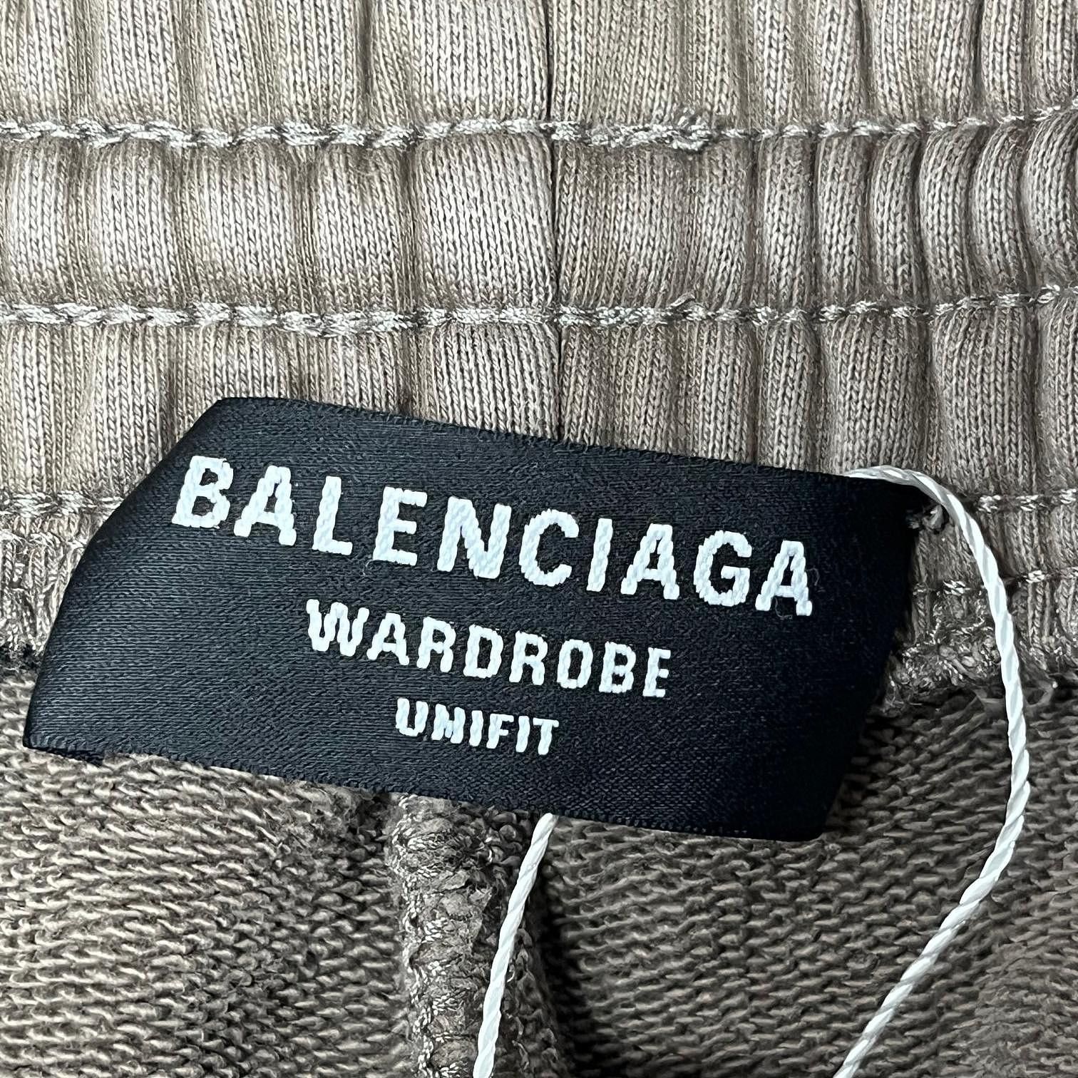 Balenciaga Balenciaga Logo Sweat Shorts Size M Size US 32 / EU 48 - 3 Thumbnail