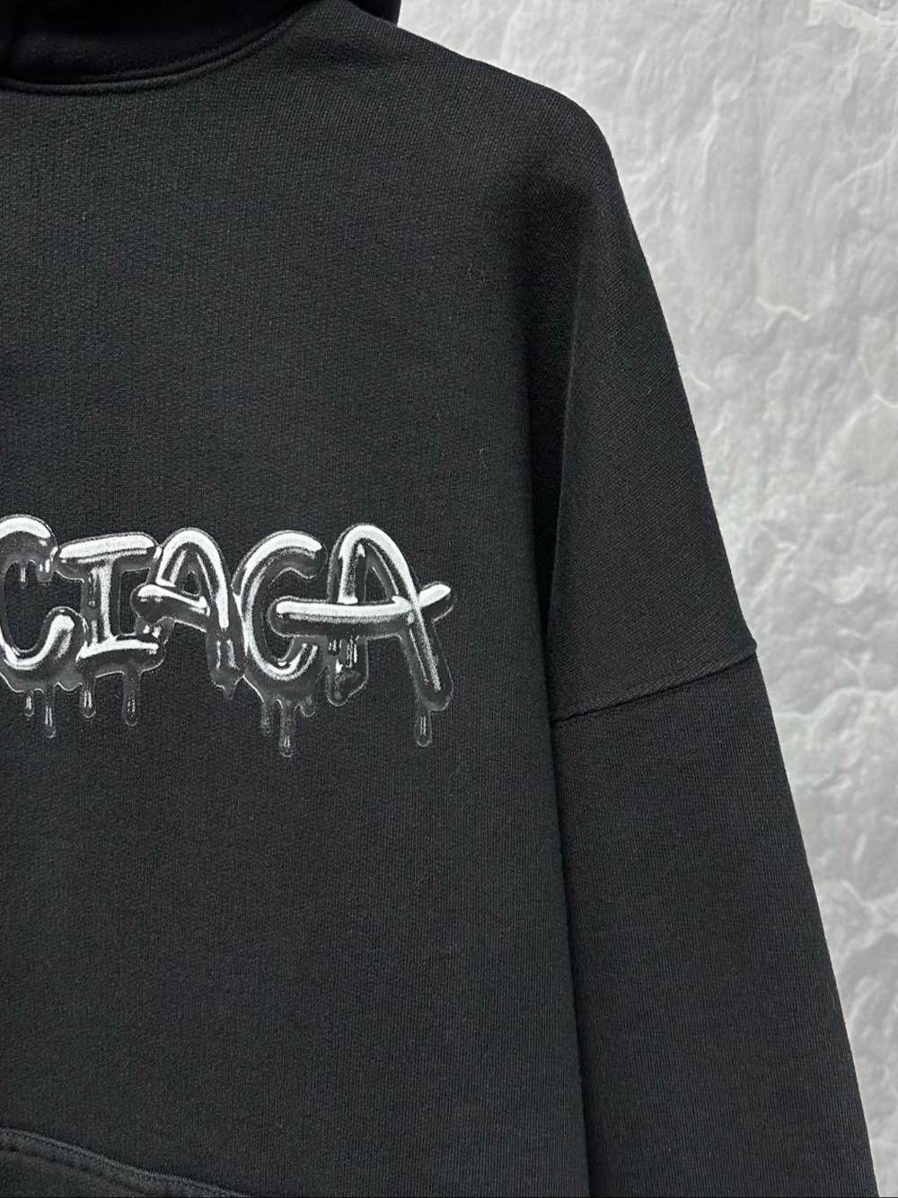 Balenciaga Balenciaga Drip Logo Hoodie Size S Size US S / EU 44-46 / 1 - 6 Thumbnail