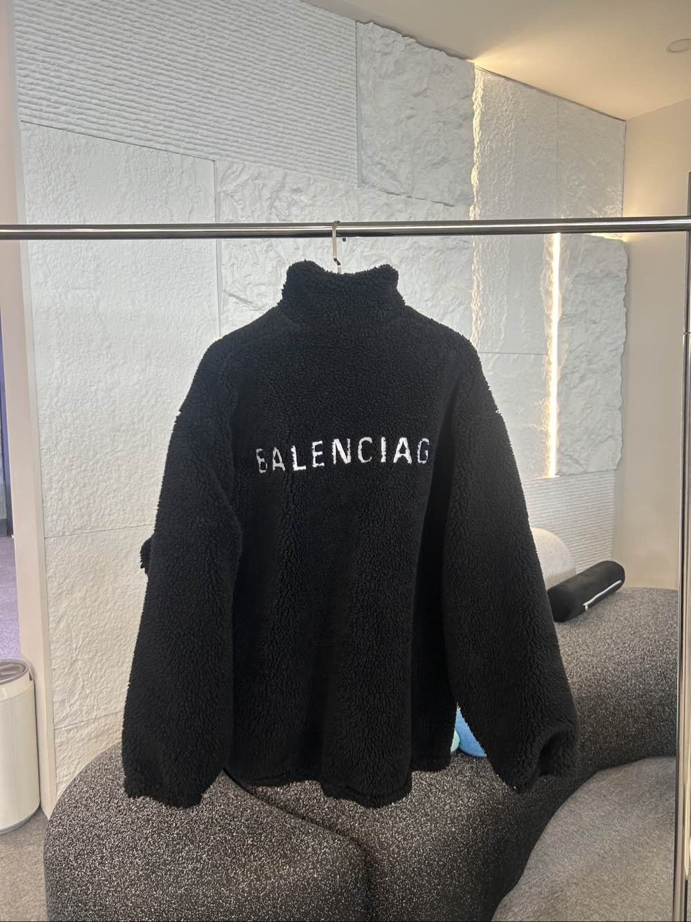 Balenciaga Balenciaga Logo Fleece Jacket Size 34 Size XS / US 0-2 / IT 36-38 - 2 Thumbnail