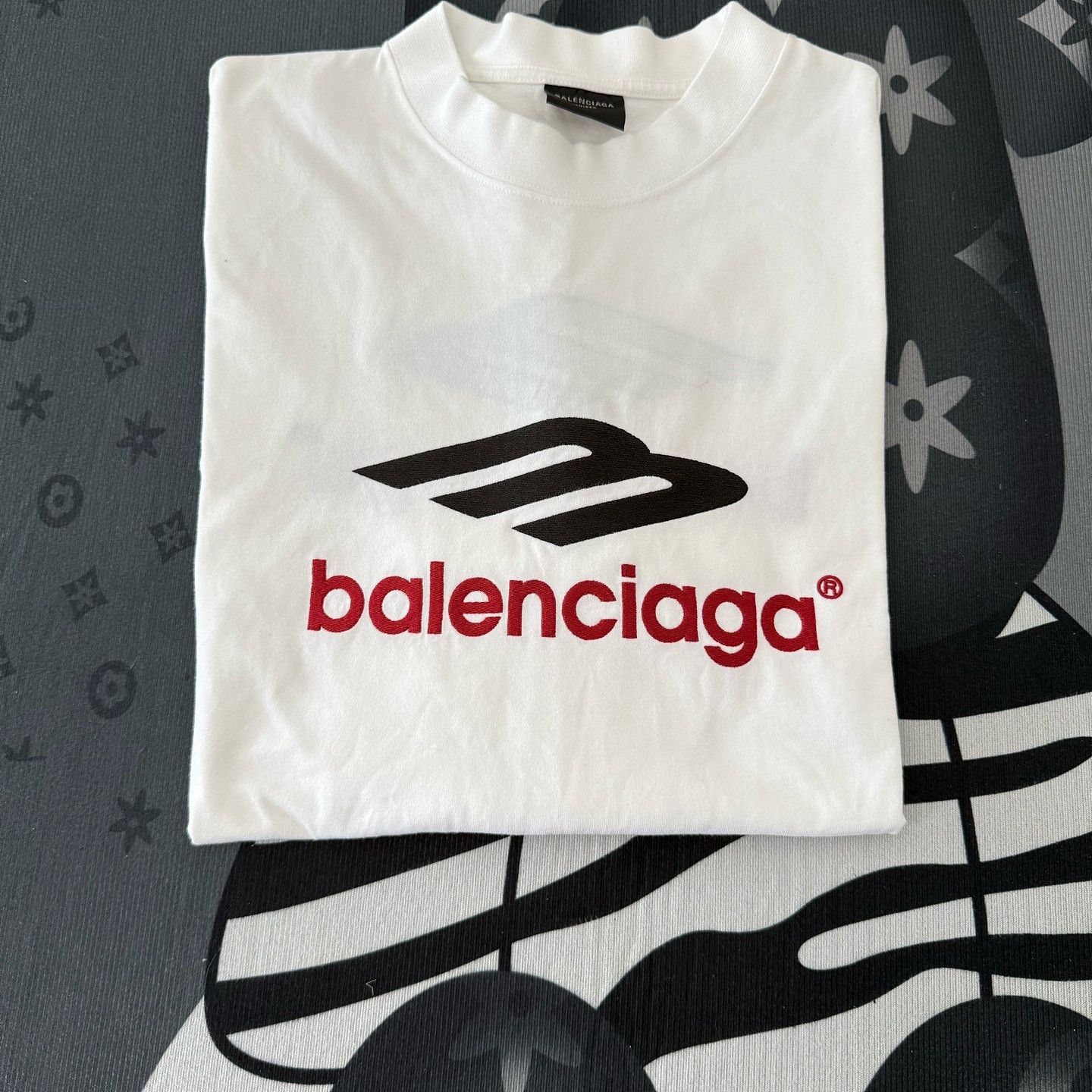 Balenciaga Balenciaga 3B Sports Icon T-Shirt Size L Size US L / EU 52-54 / 3 - 6 Thumbnail