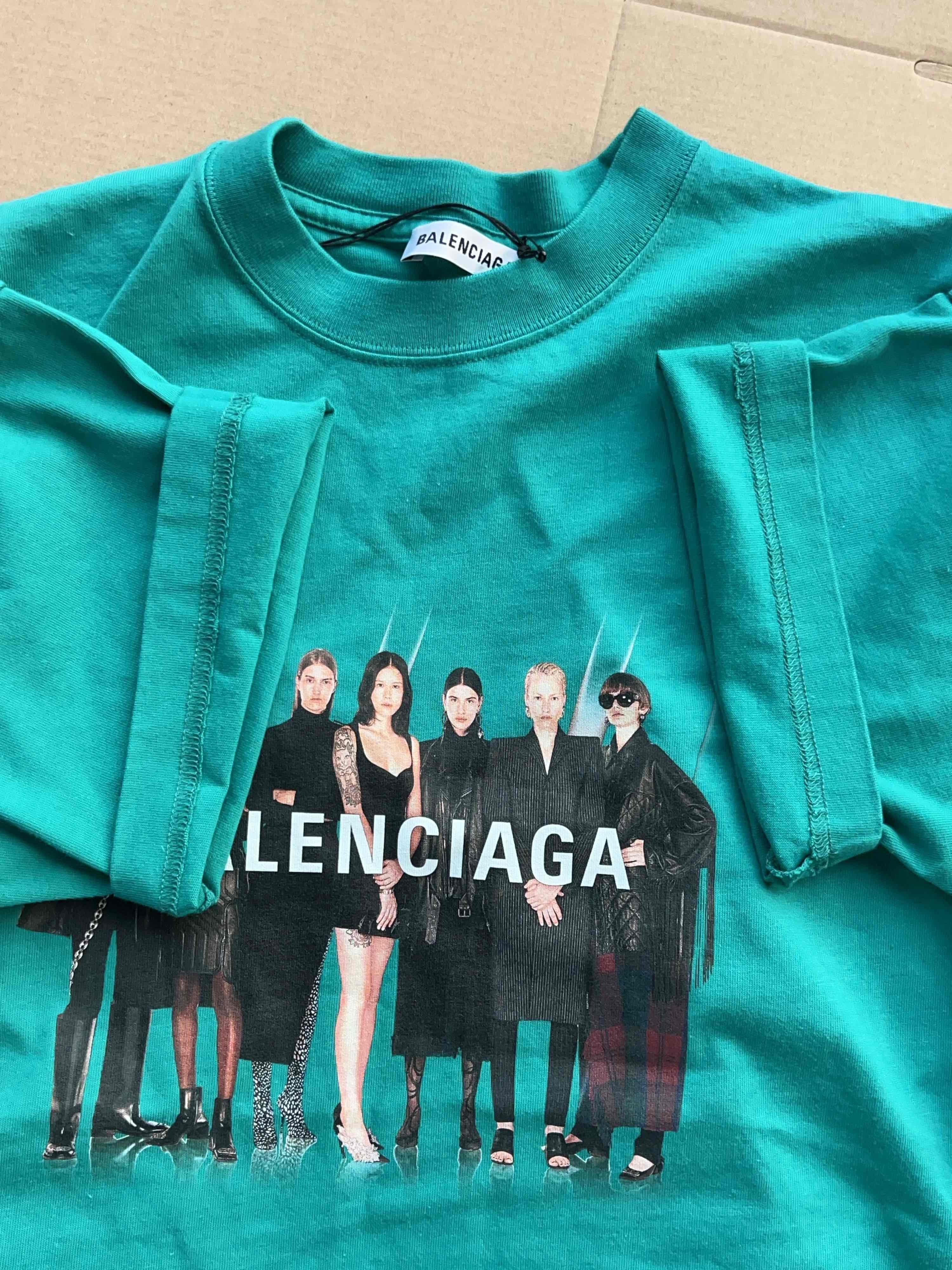 Balenciaga Balenciaga Graphic Print T-Shirt Size XS Size XS / US 0-2 / IT 36-38 - 5 Thumbnail