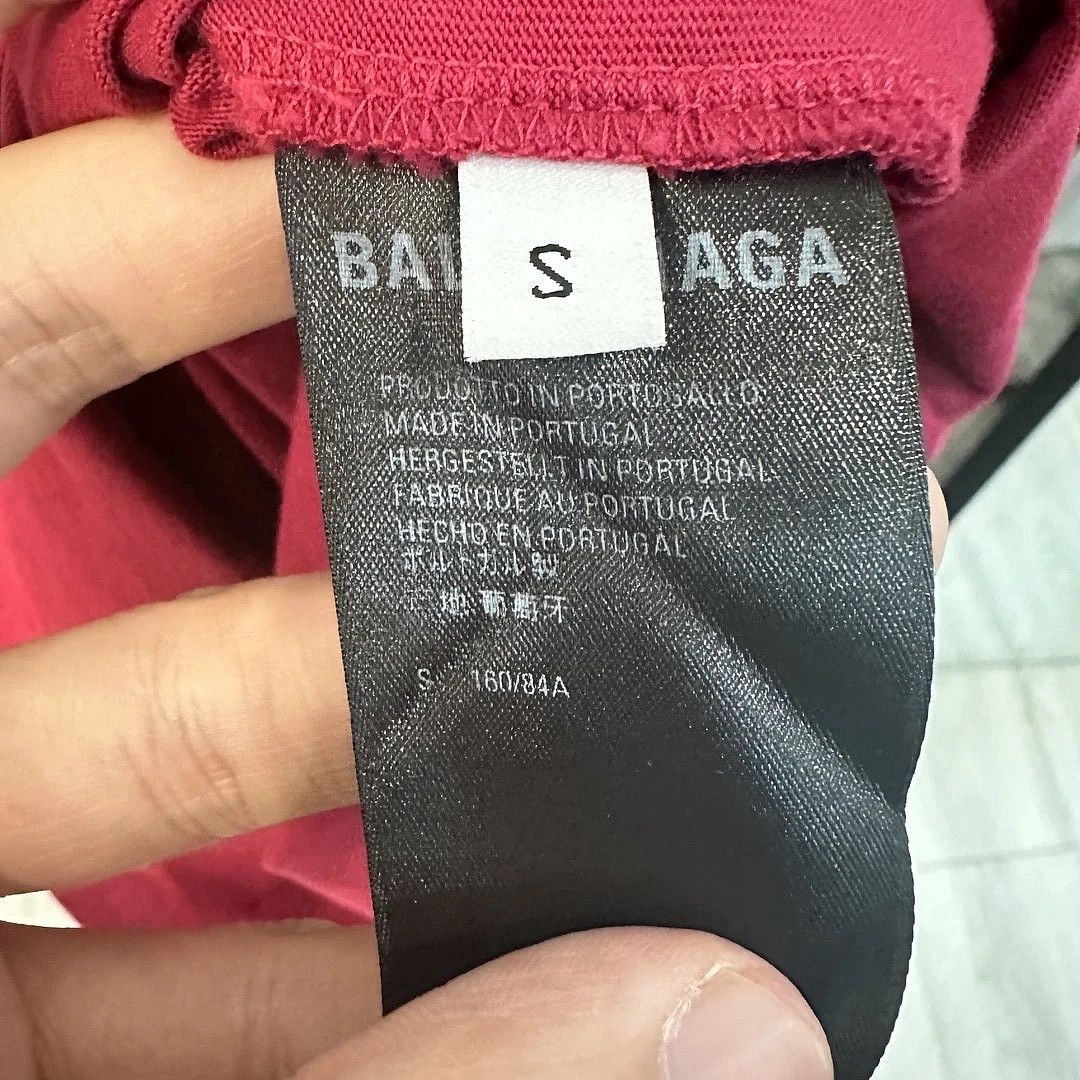 Balenciaga Balenciaga 1917 Crest Logo T-Shirt Size S Size US S / EU 44-46 / 1 - 4 Thumbnail