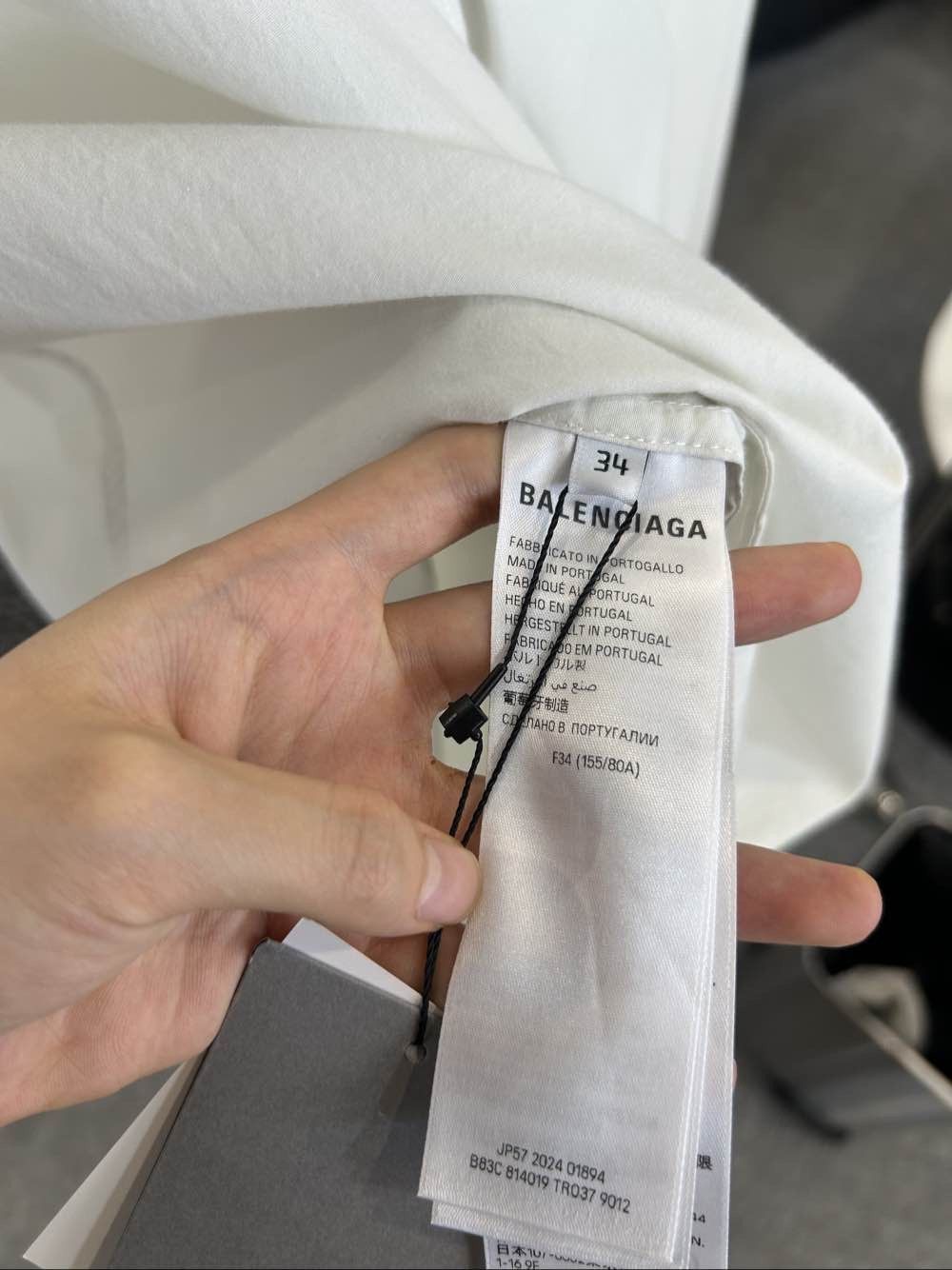 Balenciaga Balenciaga Embroidered Button Up Shirt Size 34 Size XS / US 0-2 / IT 36-38 - 4 Thumbnail