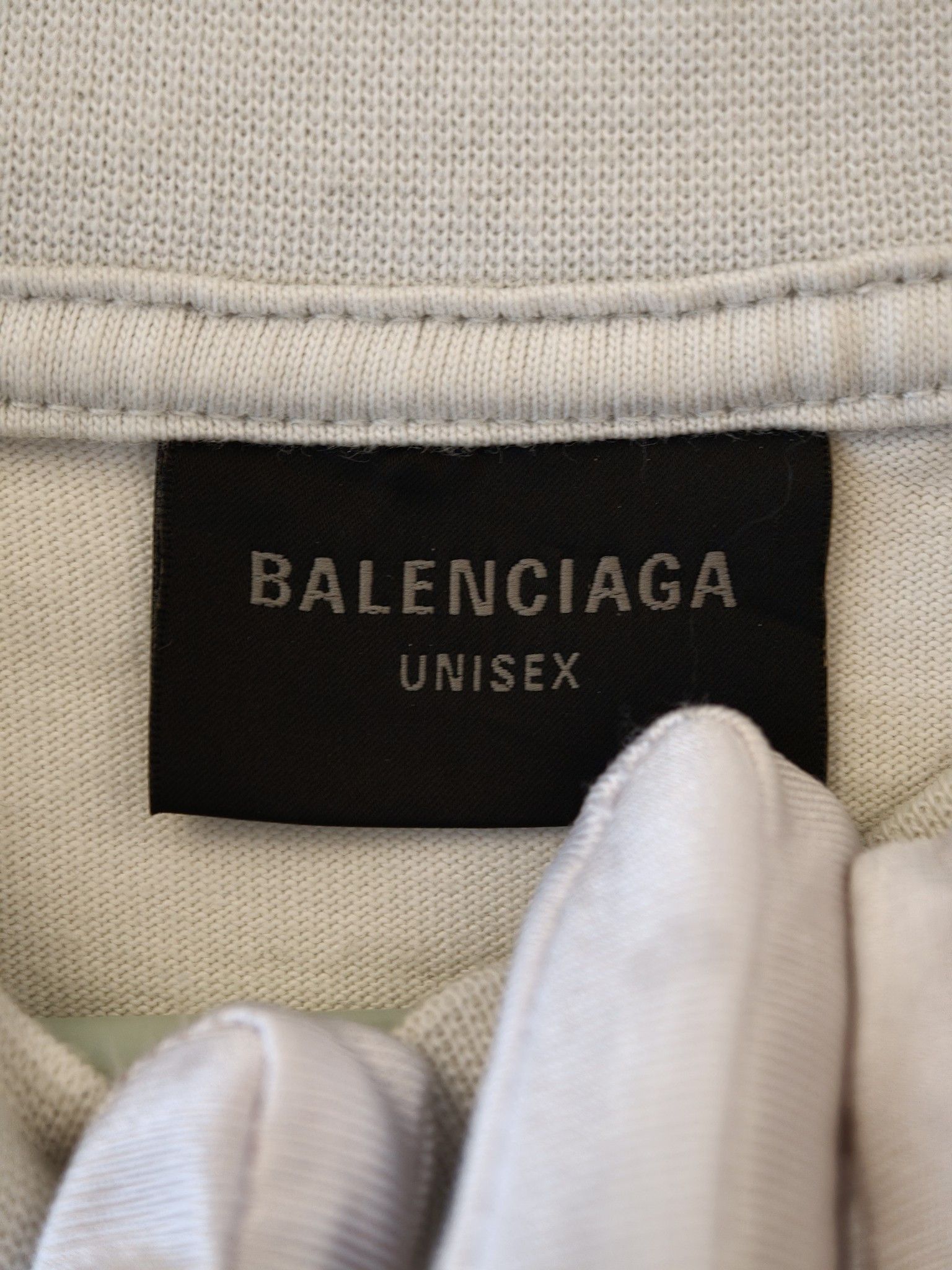 Balenciaga Balenciaga Vogue Place Vendôme T-Shirt Size 4 Size US XL / EU 56 / 4 - 3 Thumbnail