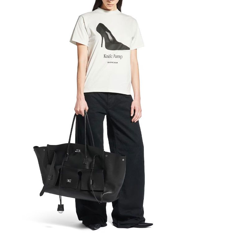 Balenciaga Balenciaga Knife Pump Graphic T-Shirt Size XS Size US XS / EU 42 / 0 - 6 Thumbnail