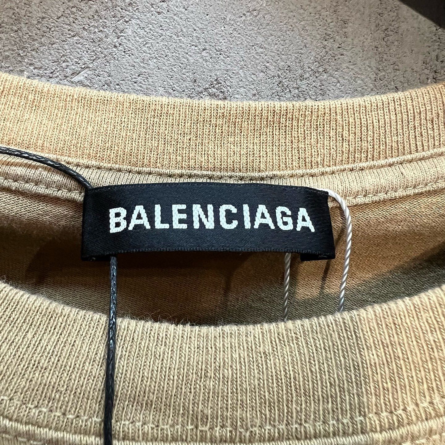 Balenciaga Balenciaga Logo Crewneck T-Shirt Size S Size US S / EU 44-46 / 1 - 3 Thumbnail