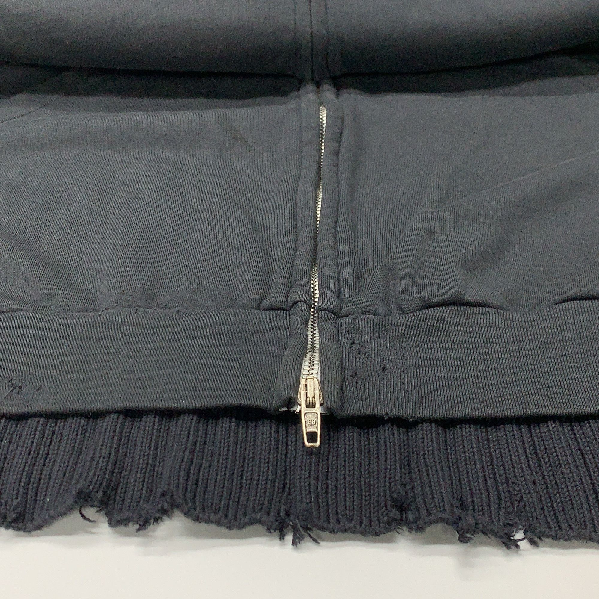 Balenciaga Balenciaga Distressed Ribbed Zip Hoodie Size 3 Size US L / EU 52-54 / 3 - 9 Thumbnail