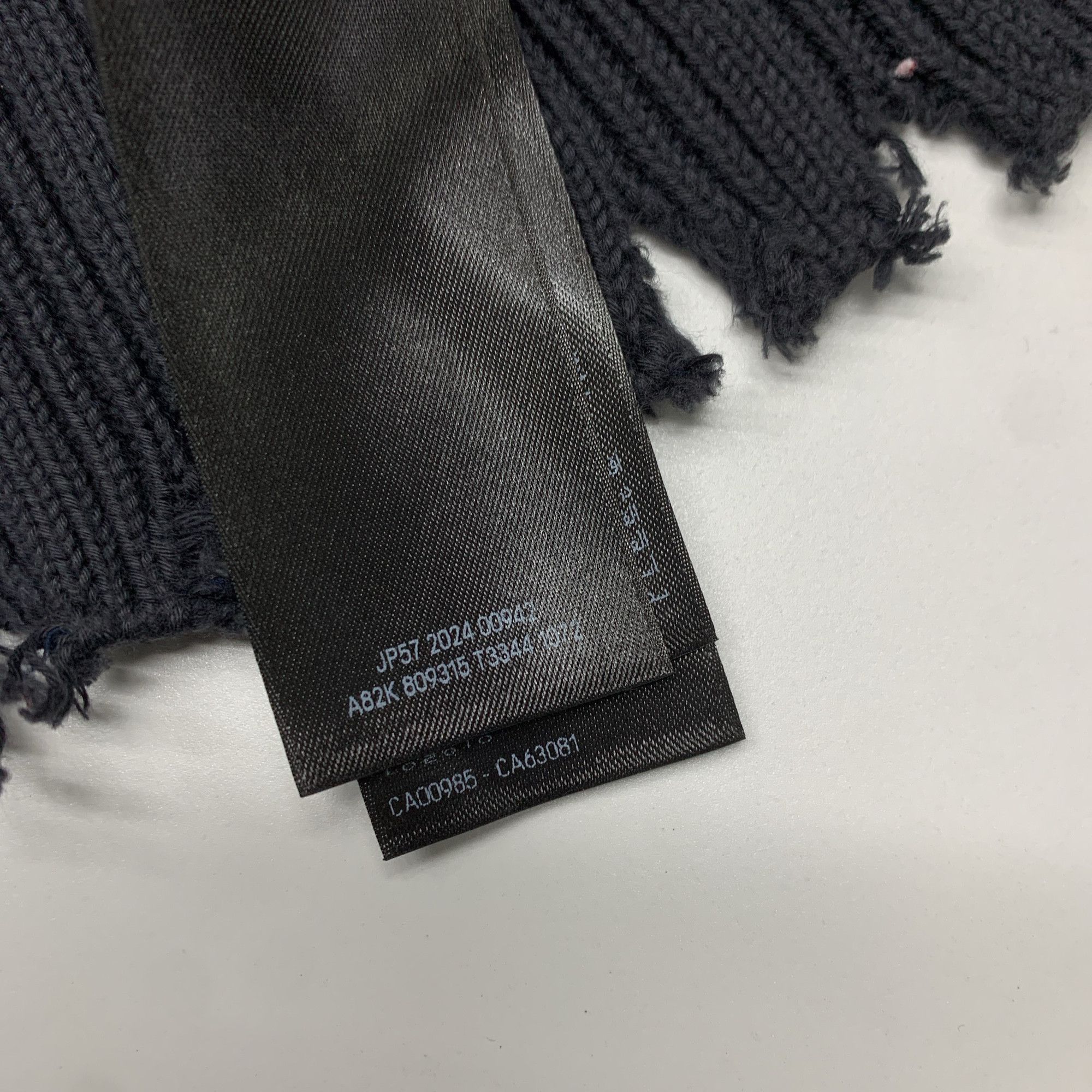 Balenciaga Balenciaga Distressed Ribbed Zip Hoodie Size 3 Size US L / EU 52-54 / 3 - 4 Thumbnail