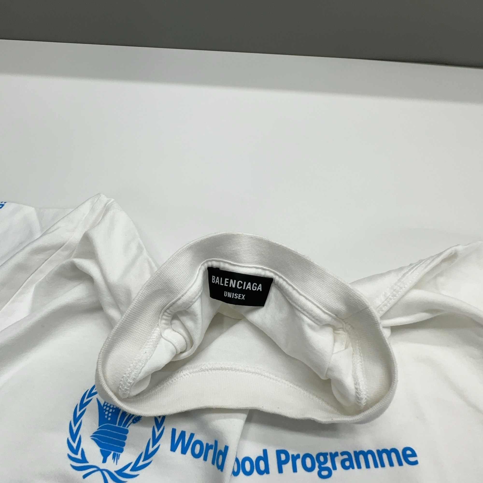 Balenciaga Balenciaga WFP Logo T-Shirt Size XS Size US XS / EU 42 / 0 - 6 Thumbnail