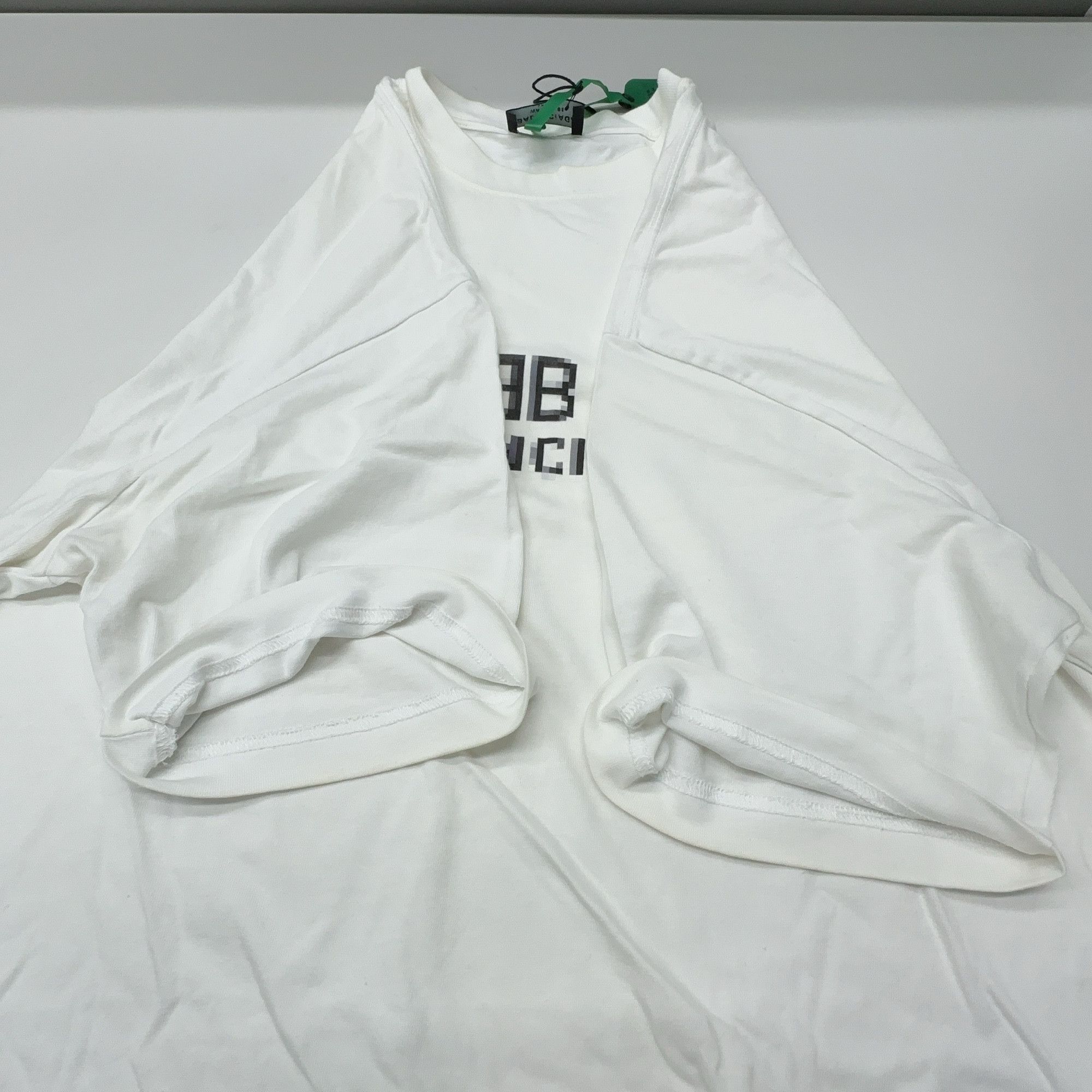 Balenciaga Balenciaga Pixel Logo T-Shirt White Size M Size US M / EU 48-50 / 2 - 7 Thumbnail
