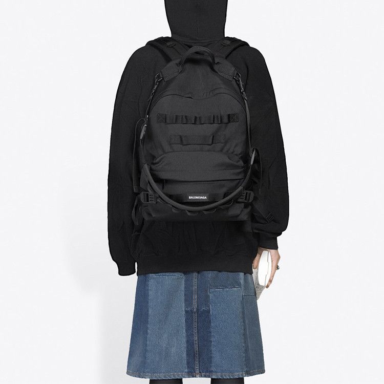 Balenciaga Balenciaga Multi-Language Logo Hoodie Size XL Size XL / US 12-14 / IT 48-50 - 19 Thumbnail
