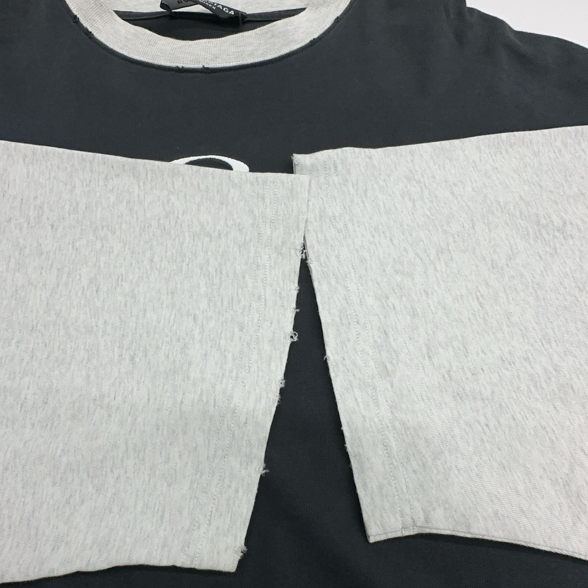 Balenciaga Balenciaga Two-Tone Logo T-Shirt Size 2 Size US M / EU 48-50 / 2 - 10 Thumbnail