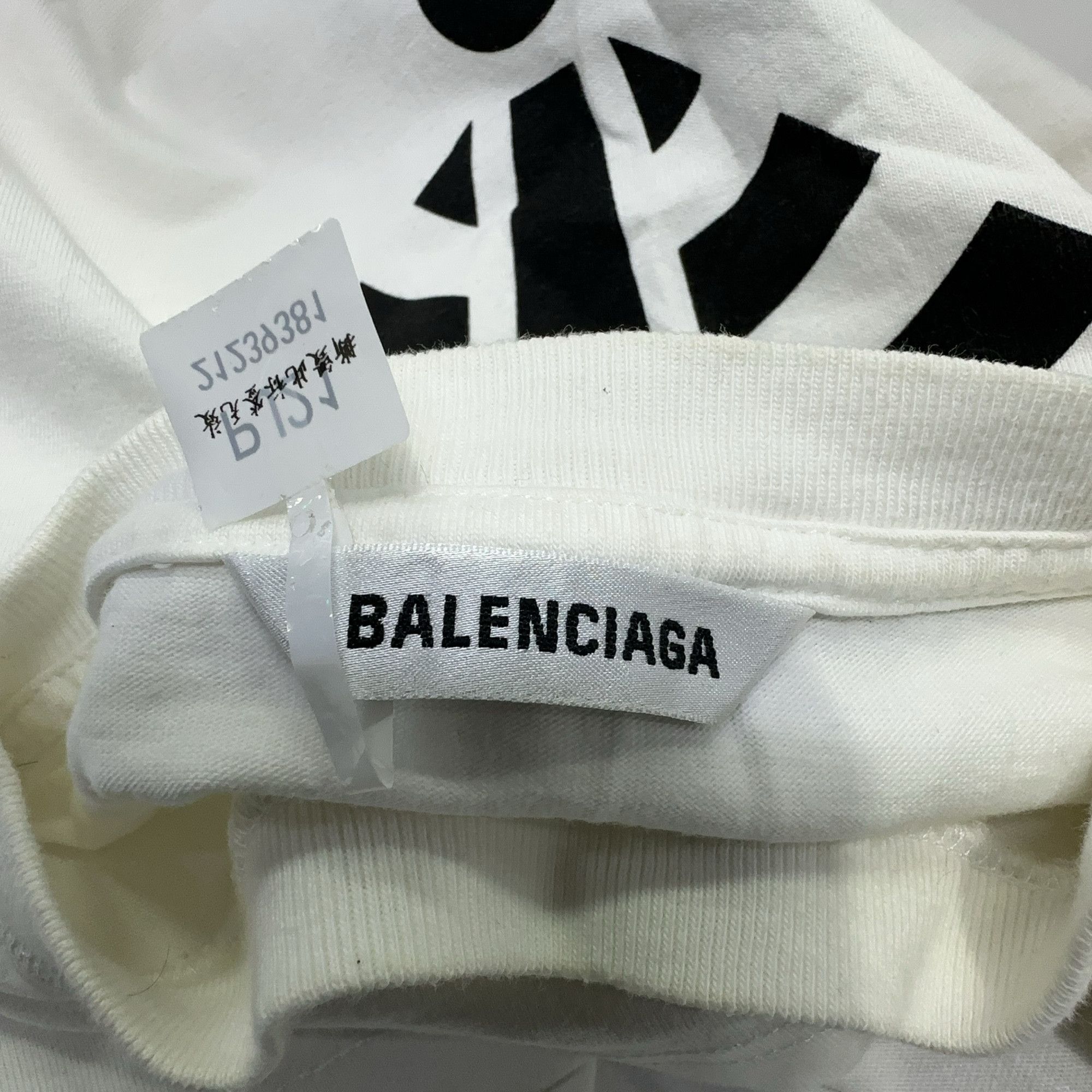 Balenciaga Balenciaga Arrow Print T-Shirt XS Size US XS / EU 42 / 0 - 5 Thumbnail