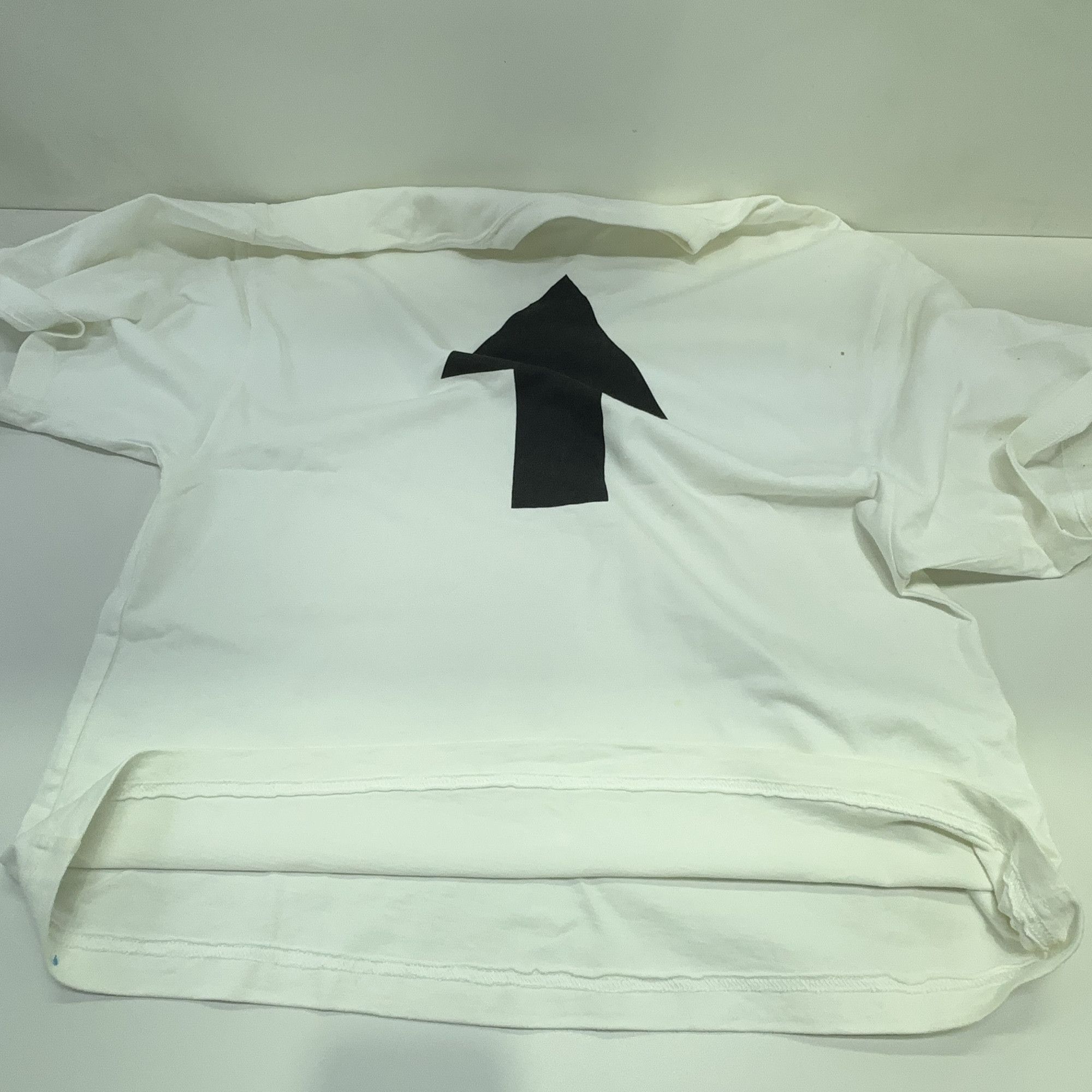 Balenciaga Balenciaga Arrow Print T-Shirt XS Size US XS / EU 42 / 0 - 12 Thumbnail