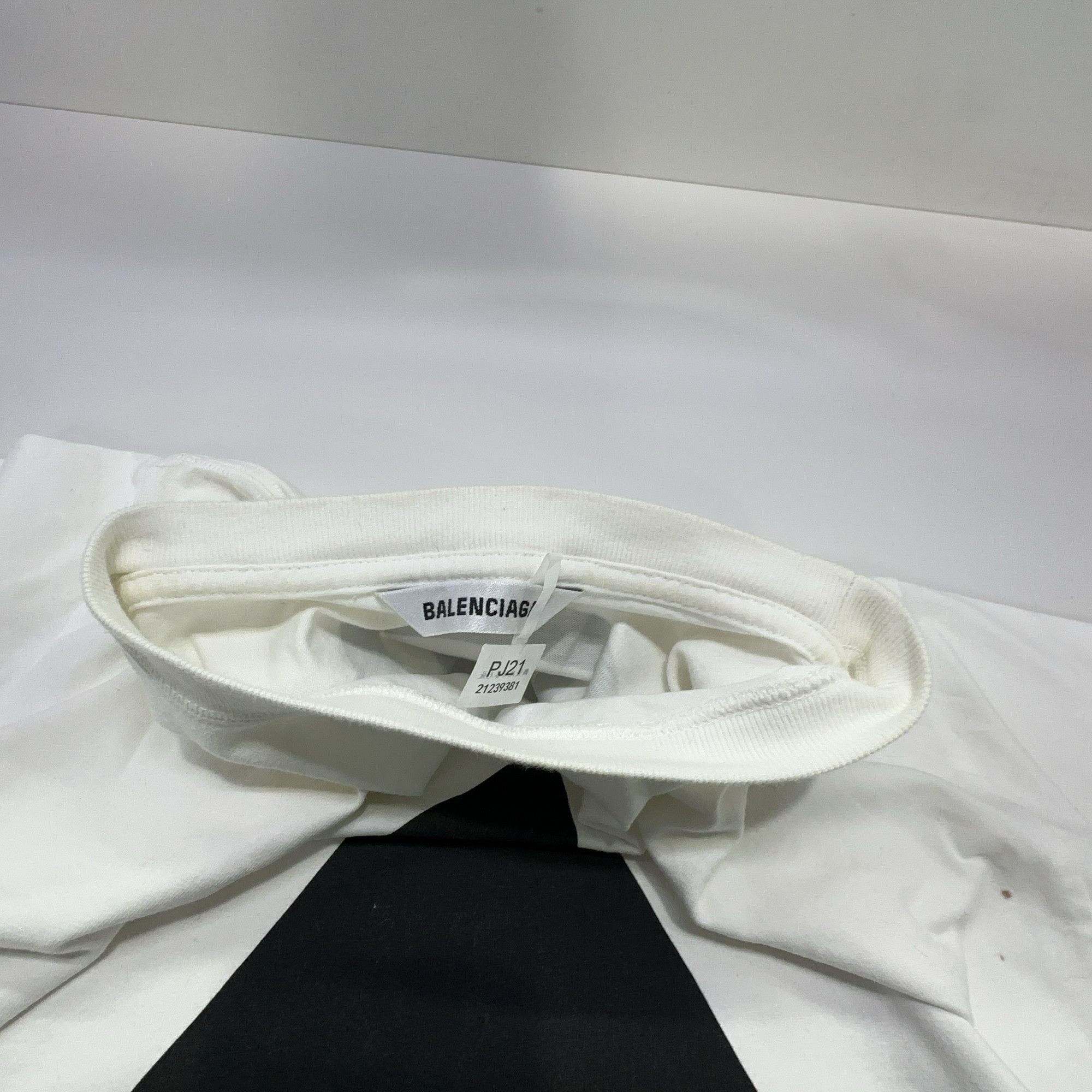 Balenciaga Balenciaga Arrow Print T-Shirt XS Size US XS / EU 42 / 0 - 7 Thumbnail