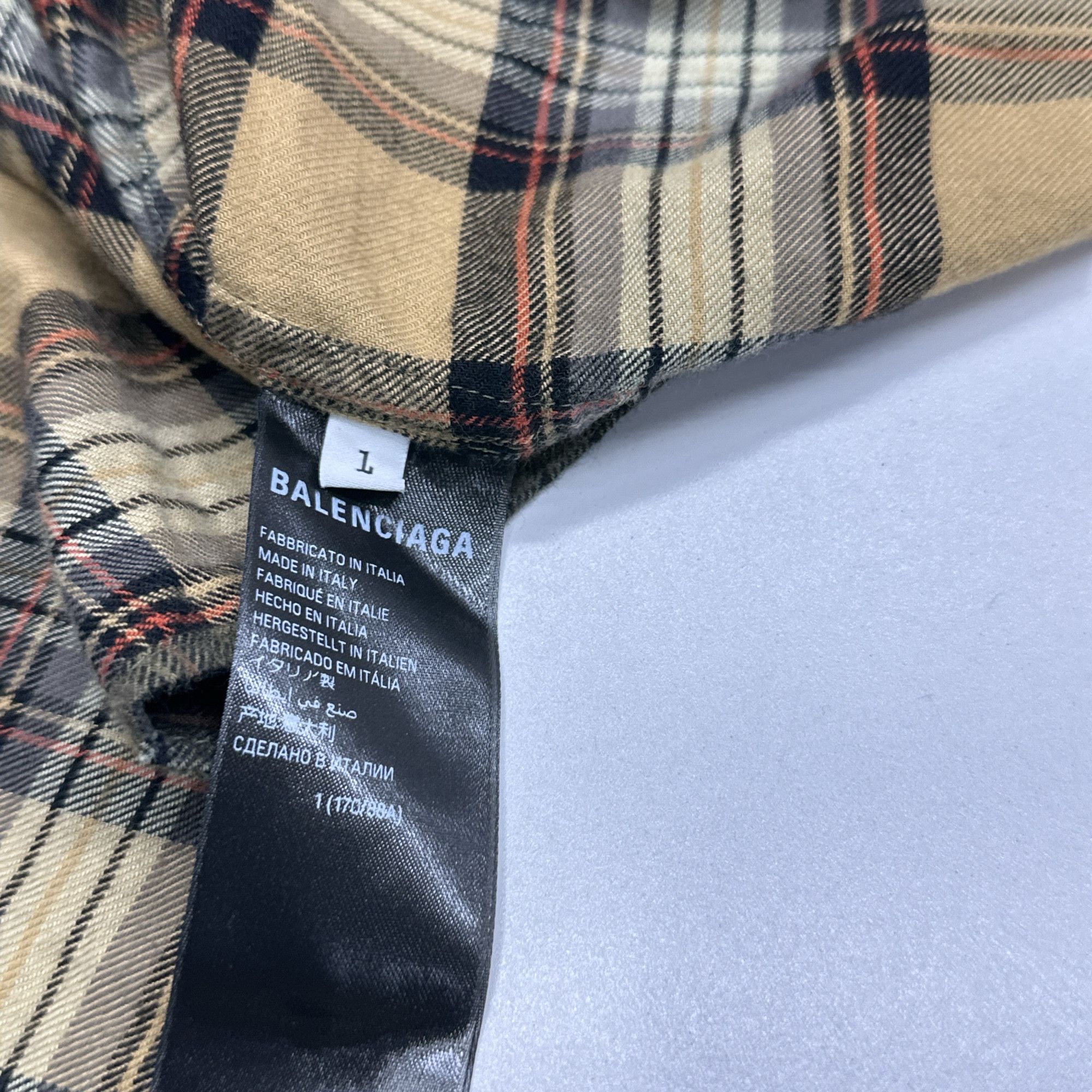 Balenciaga Balenciaga Plaid Button Up Shirt Size S Size US S / EU 44-46 / 1 - 6 Thumbnail
