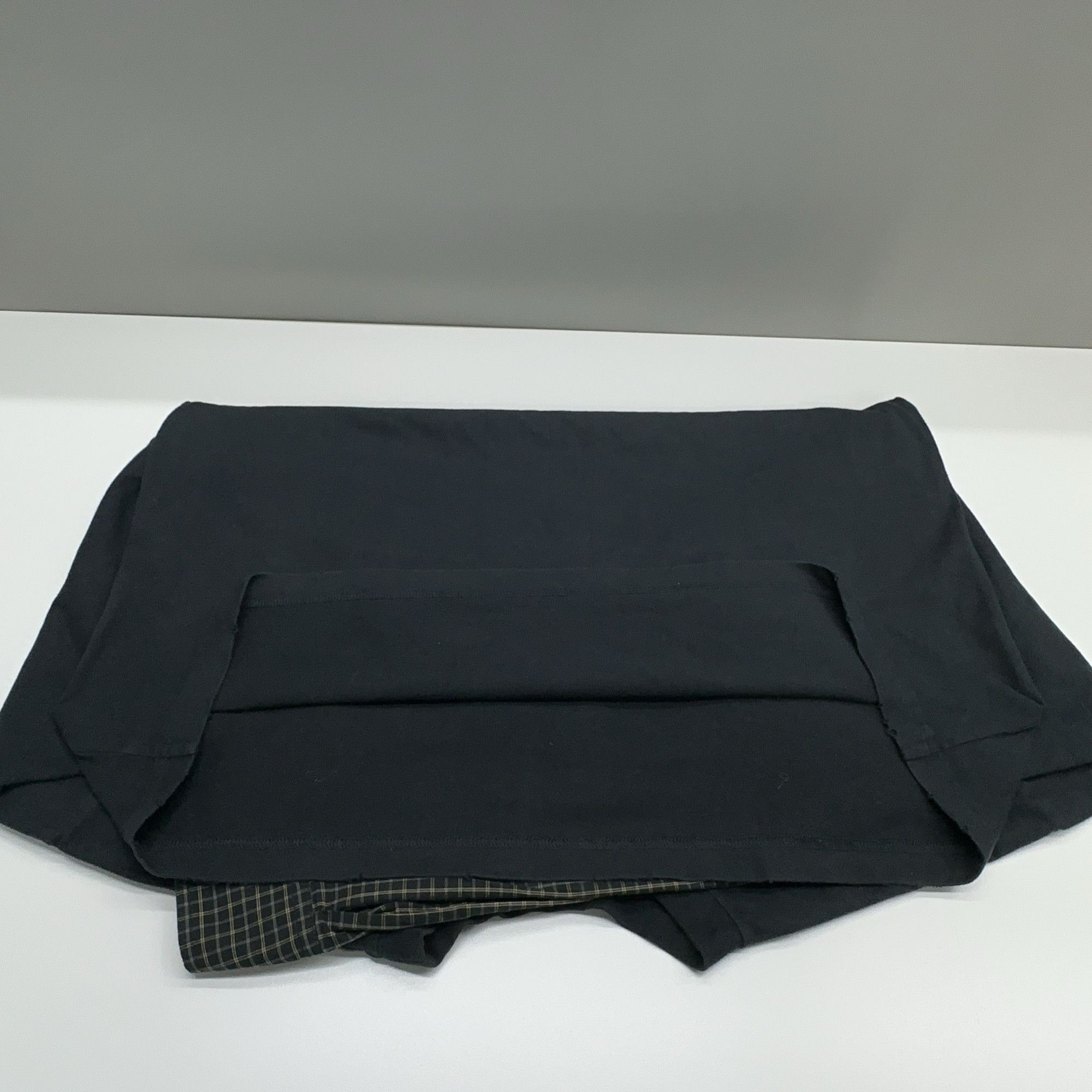 Balenciaga Balenciaga Logo Embroidered Plaid Sleeve Long Sleeve T-Shirt Size US L / EU 52-54 / 3 - 14 Thumbnail
