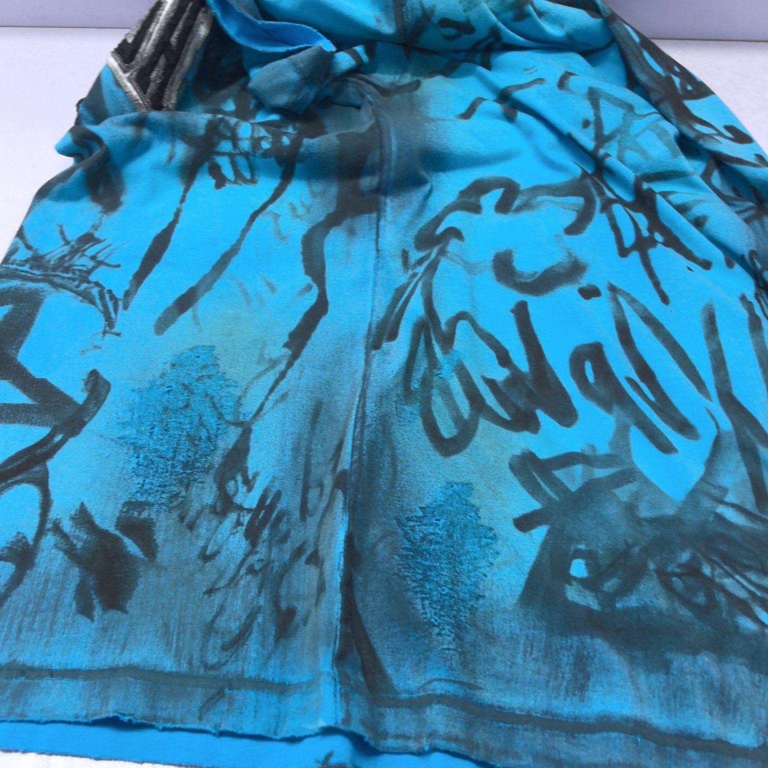 Balenciaga Balenciaga Graffiti Print T-Shirt Size 4 Size US XL / EU 56 / 4 - 15 Thumbnail