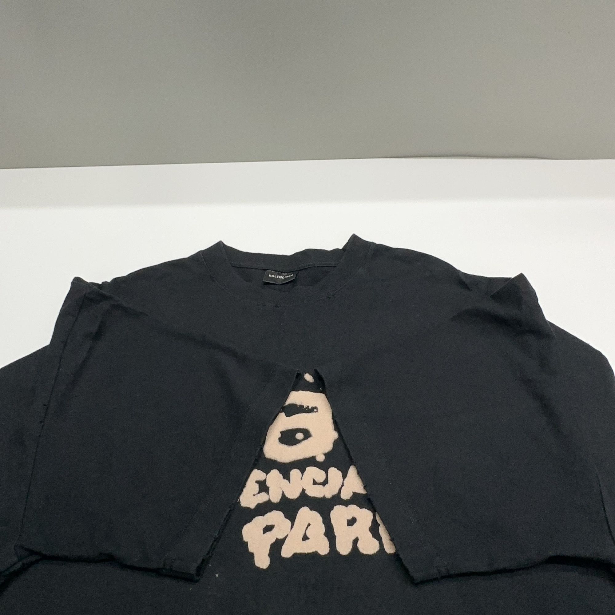 Balenciaga Balenciaga BB Logo T-Shirt Size XL Size US XL / EU 56 / 4 - 8 Thumbnail